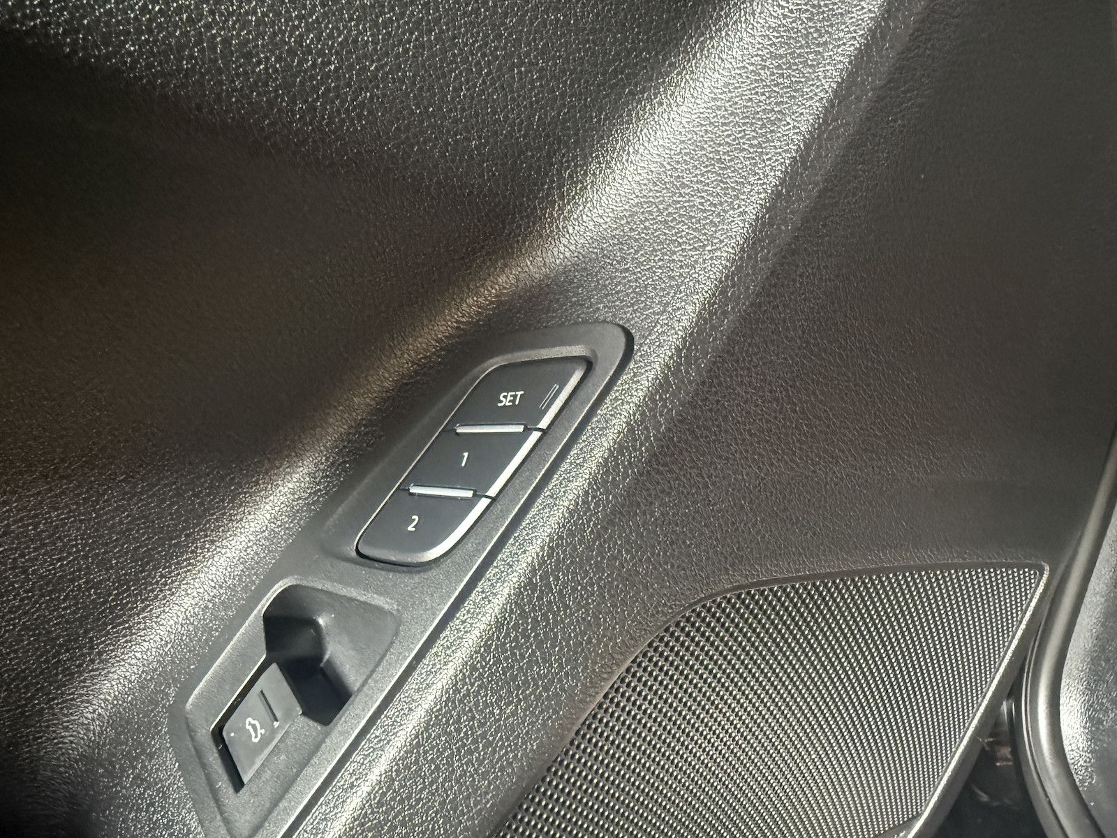 Fahrzeugabbildung Audi Q3 35 TDI S Line Aut. Navi*Matrix*Virt*Kam*AHK