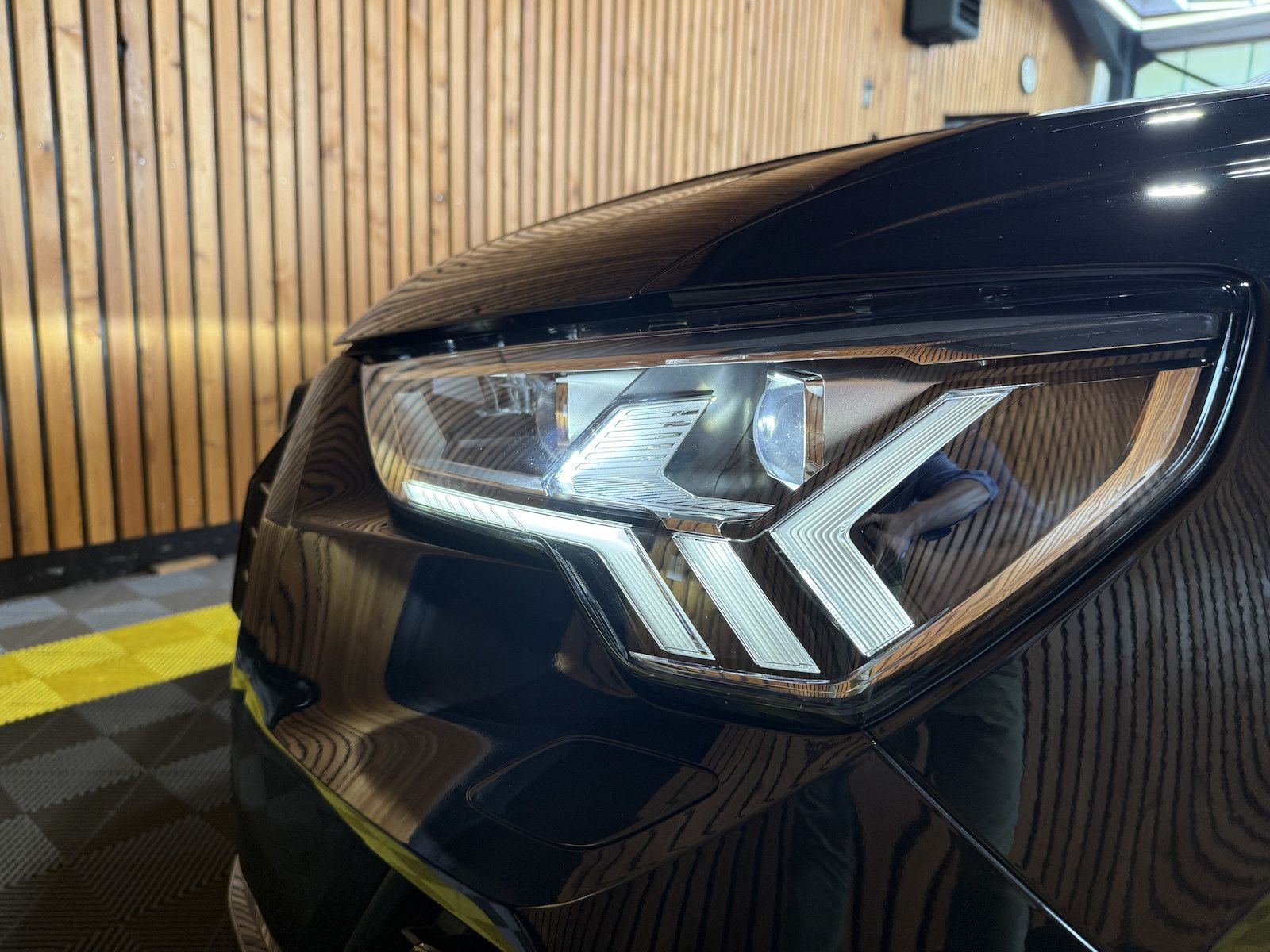 Fahrzeugabbildung Audi Q3 35 TDI S Line Aut. Navi*Matrix*Virt*Kam*AHK