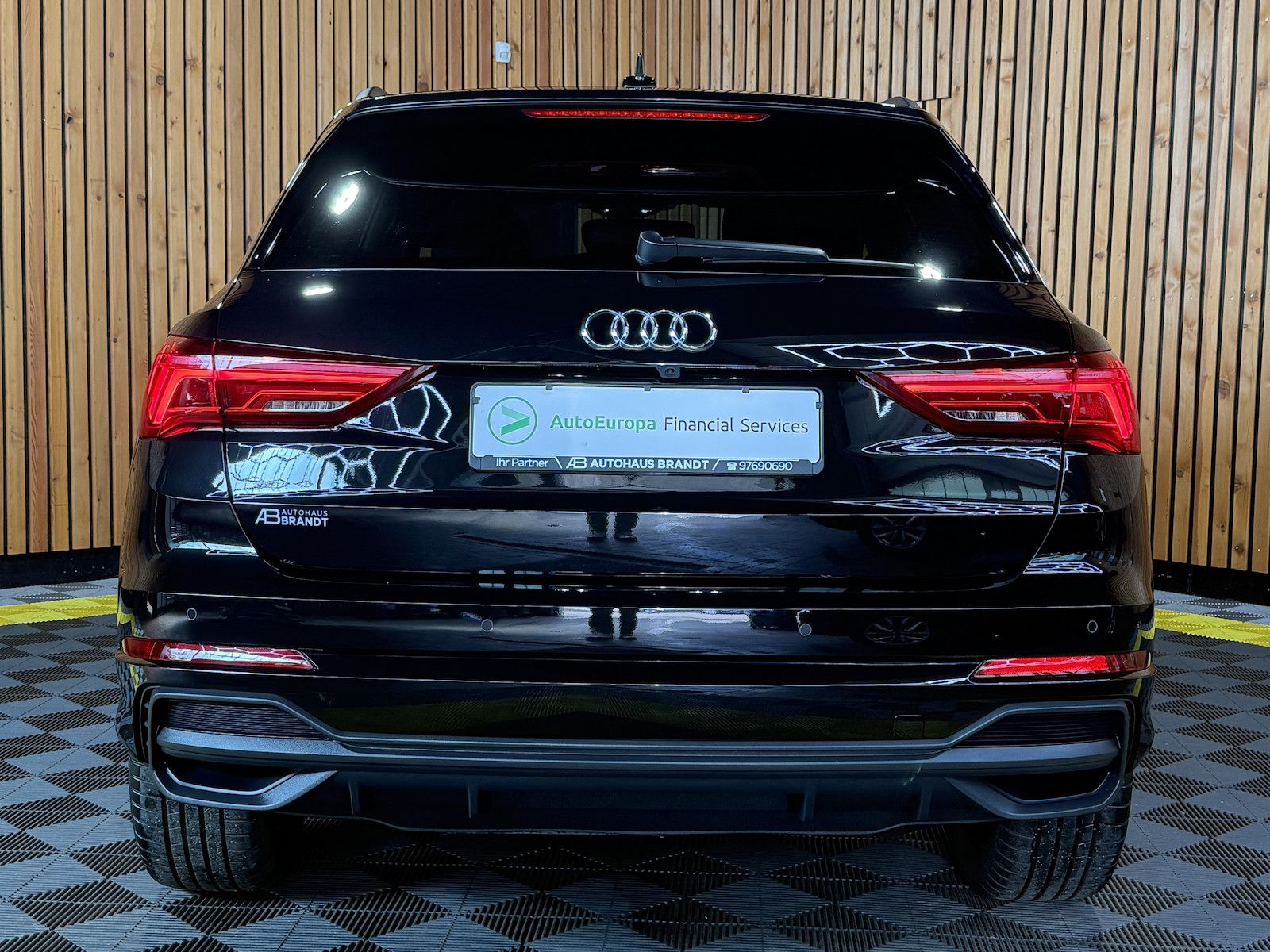 Fahrzeugabbildung Audi Q3 35 TDI S Line Aut. Navi*Matrix*Virt*Kam*AHK
