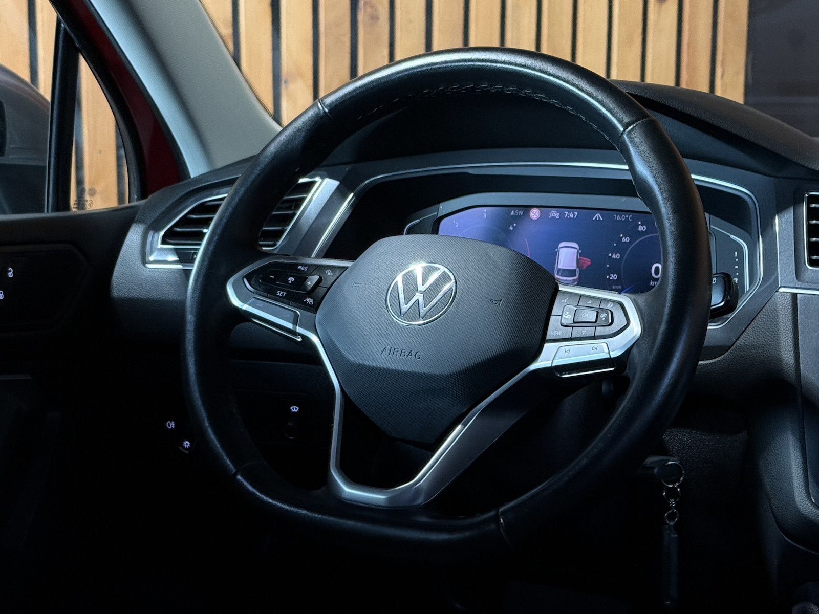 Fahrzeugabbildung Volkswagen Tiguan Allspace 2,0TDI DSG Navi*Kam*AHK*DCC*Pano