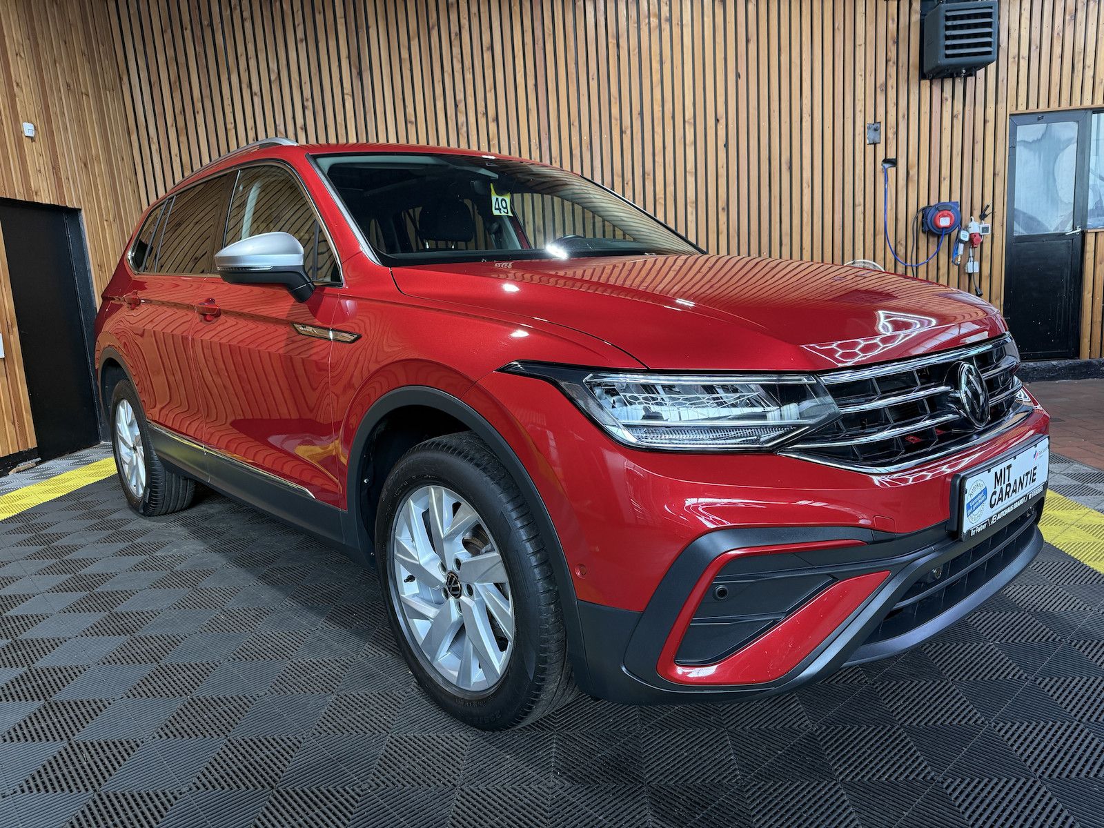 Fahrzeugabbildung Volkswagen Tiguan Allspace 2,0TDI DSG Navi*Kam*AHK*DCC*Pano