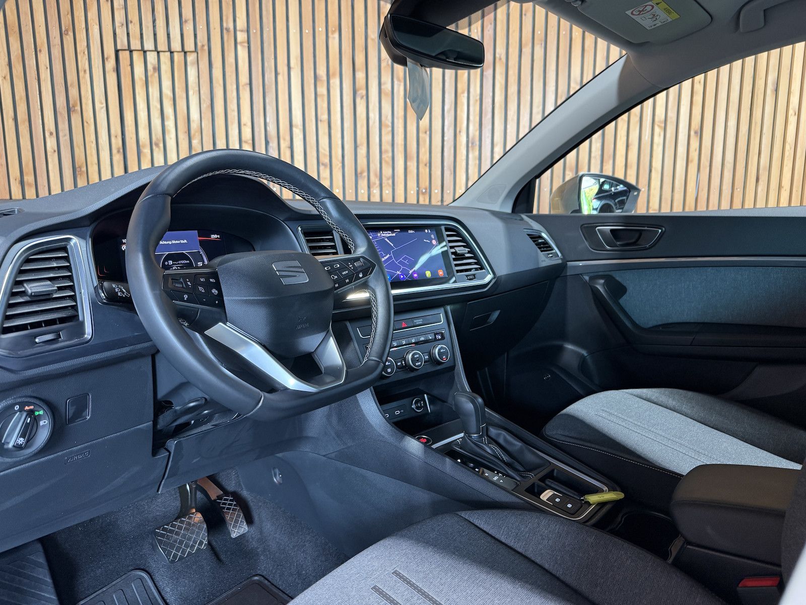 Fahrzeugabbildung SEAT Ateca 2,0 TDI DSG Navi*LED*Kam*Virtual*AHK*Beats