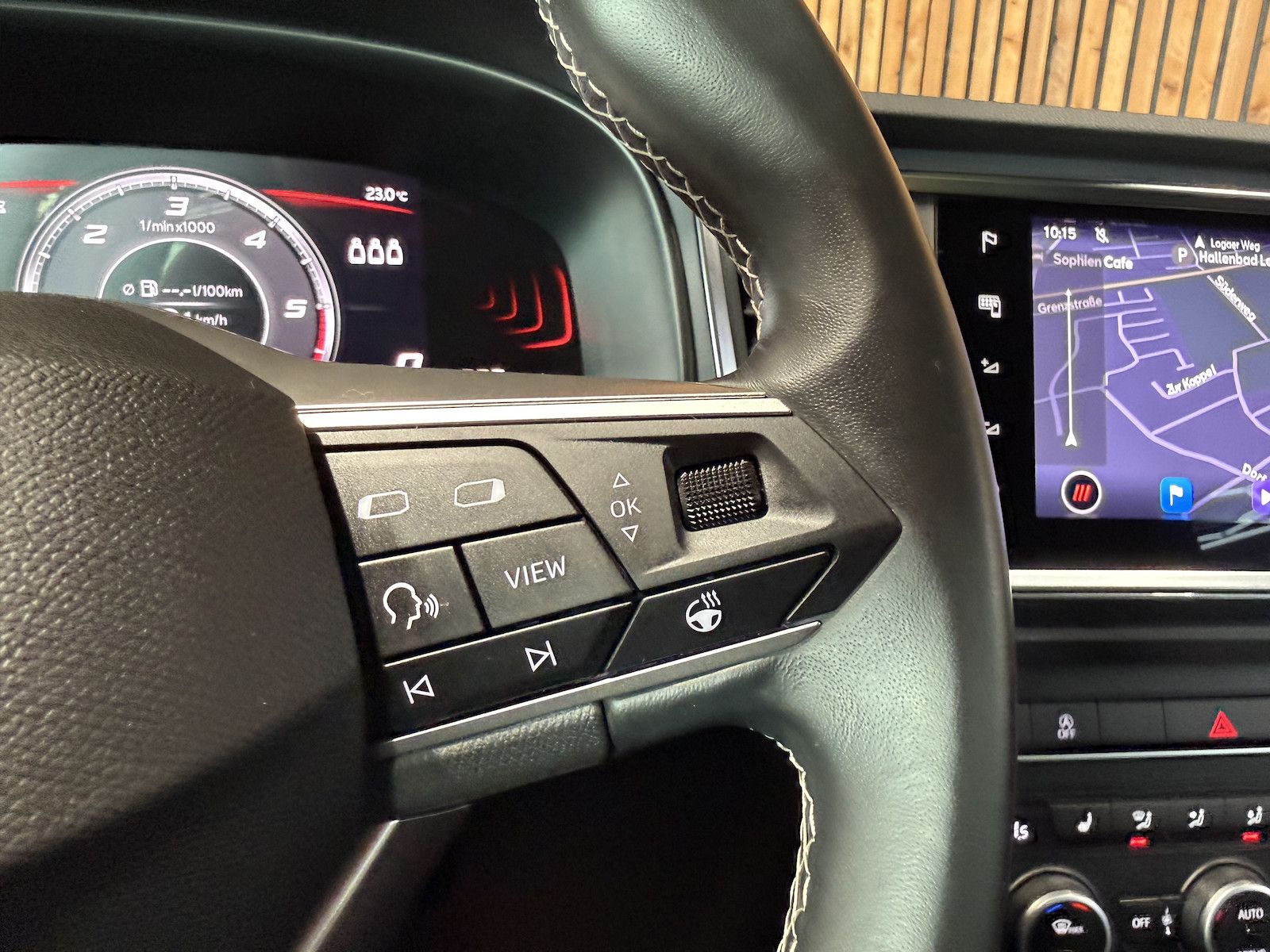 Fahrzeugabbildung SEAT Ateca 2,0 TDI DSG Navi*LED*Kam*Virtual*AHK*Beats