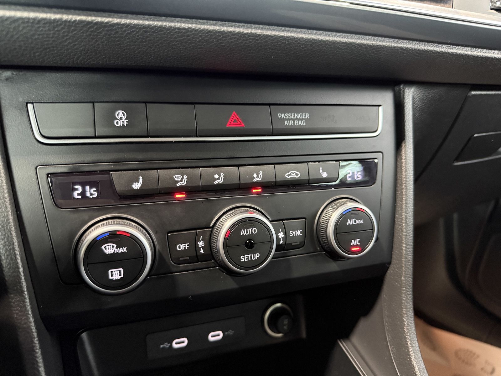 Fahrzeugabbildung SEAT Ateca 2,0 TDI DSG Navi*LED*Kam*Virtual*AHK*Beats