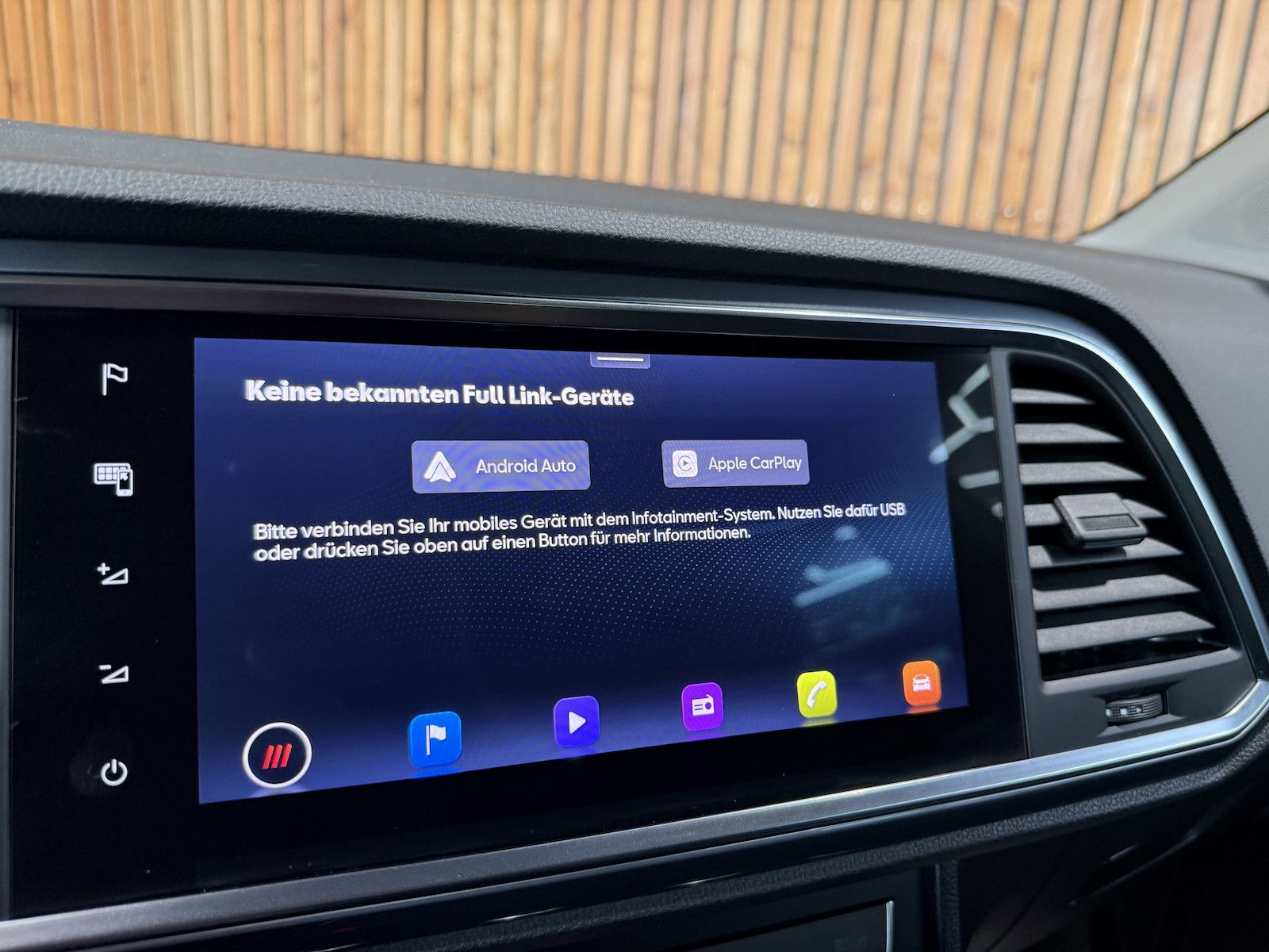 Fahrzeugabbildung SEAT Ateca 2,0 TDI DSG Navi*LED*Kam*Virtual*AHK*Beats