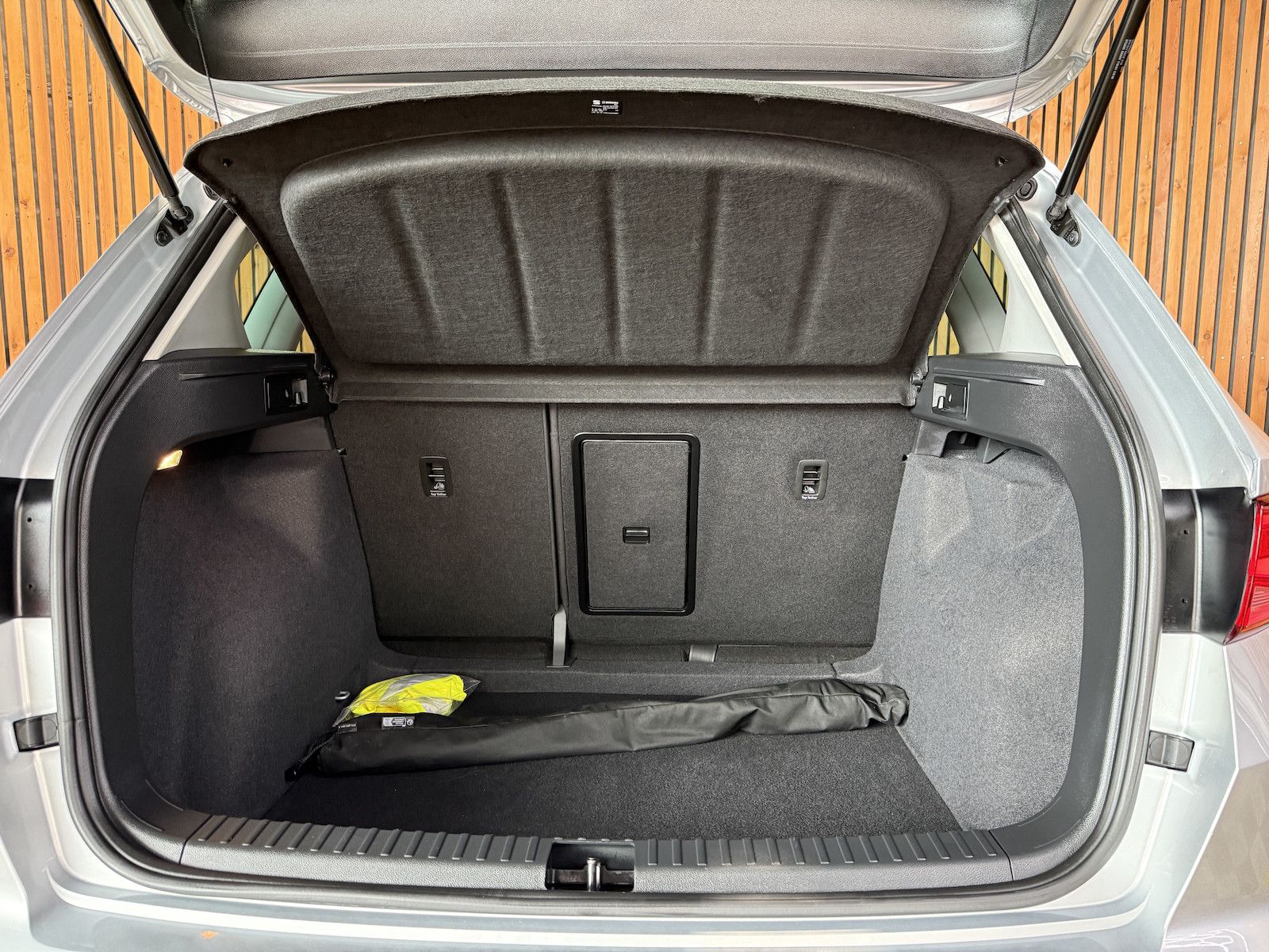 Fahrzeugabbildung SEAT Ateca 2,0 TDI DSG Navi*LED*Kam*Virtual*AHK*Beats