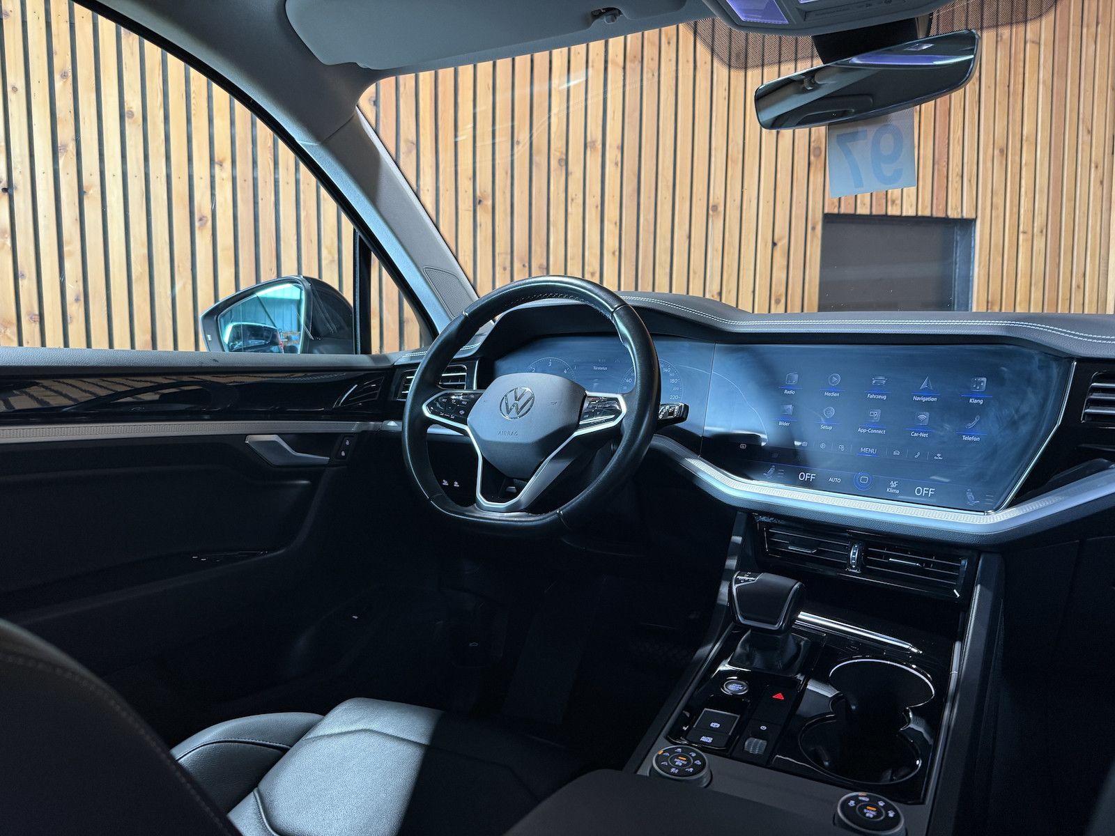 Fahrzeugabbildung Volkswagen Touareg 3,0 TDI 4M *Navi*Kam*AHK*ACC*Leder*Virt.