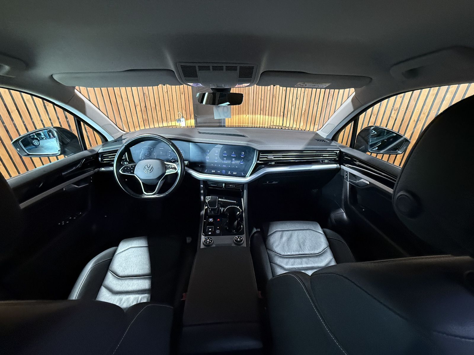 Fahrzeugabbildung Volkswagen Touareg 3,0 TDI 4M *Navi*Kam*AHK*ACC*Leder*Virt.