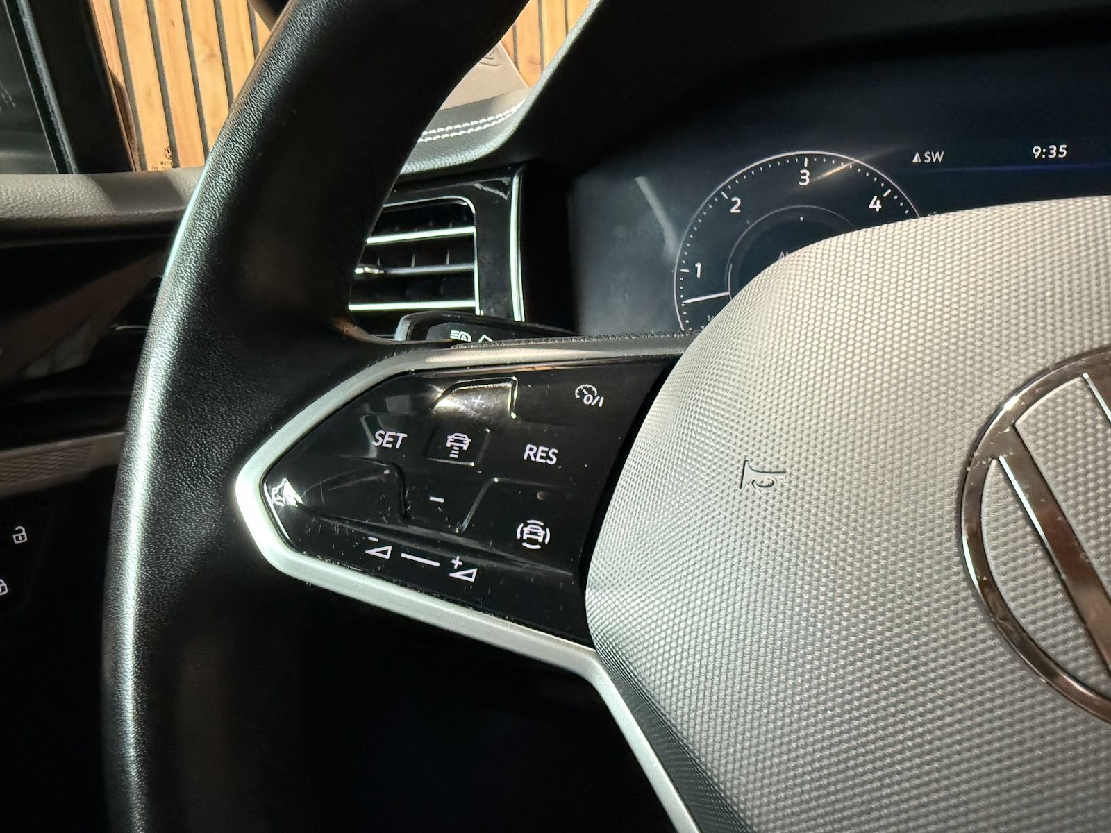 Fahrzeugabbildung Volkswagen Touareg 3,0 TDI 4M *Navi*Kam*AHK*ACC*Leder*Virt.