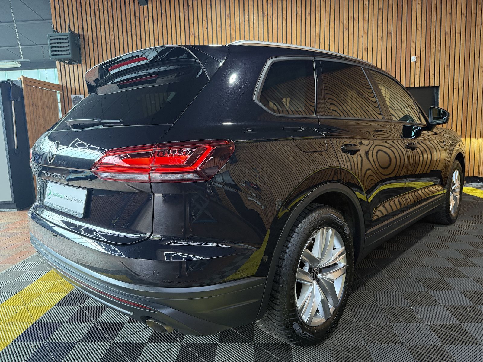 Fahrzeugabbildung Volkswagen Touareg 3,0 TDI 4M *Navi*Kam*AHK*ACC*Leder*Virt.