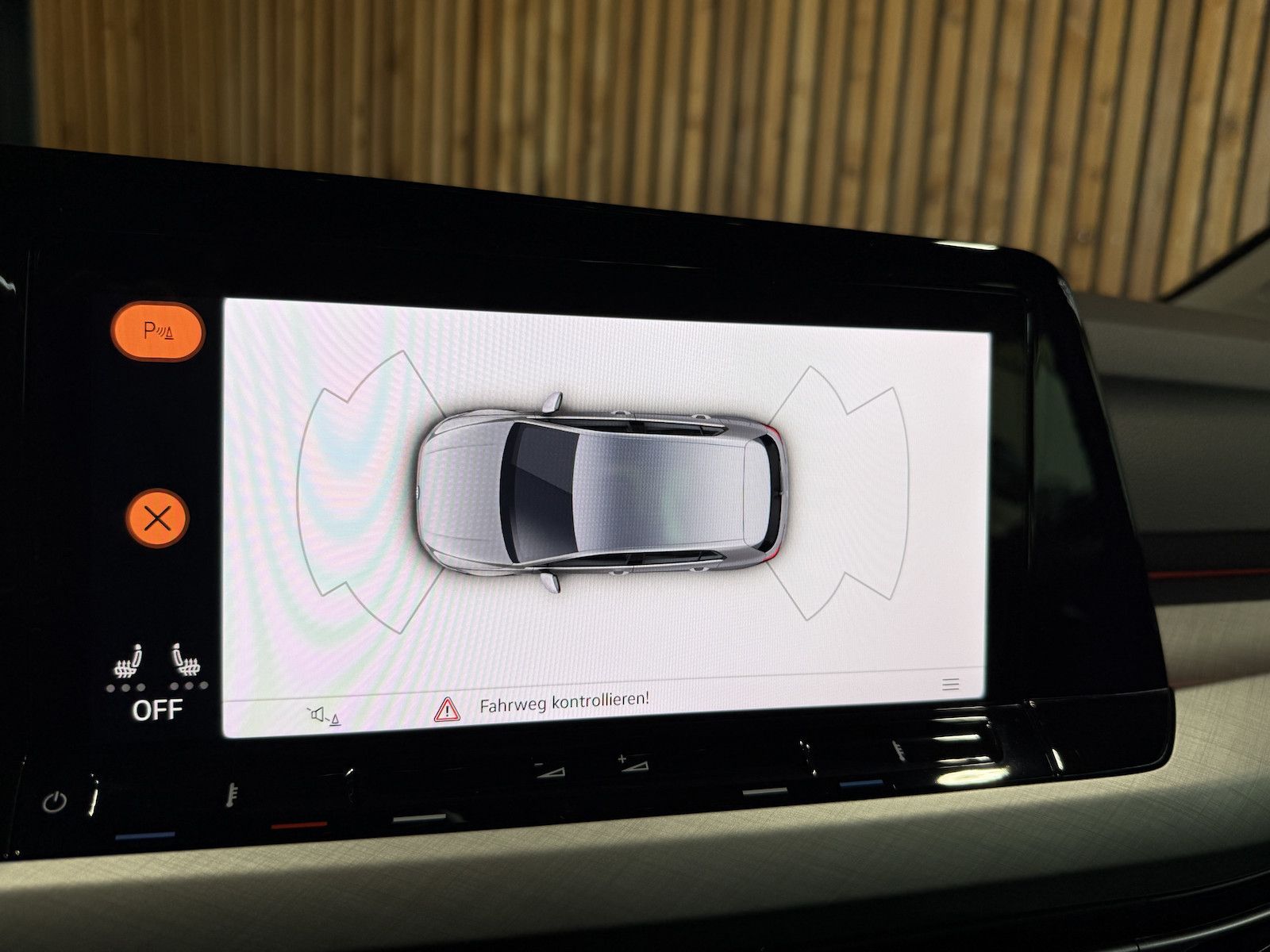 Fahrzeugabbildung Volkswagen Golf 2,0 TDI Life *Navi*ACC*LED*Virtual*App*