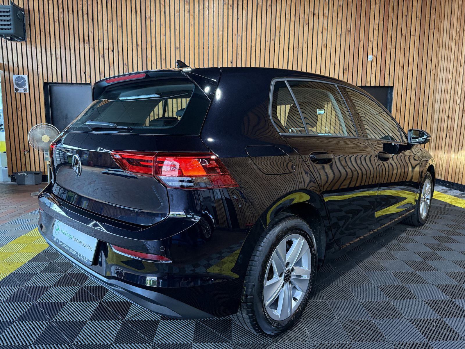 Fahrzeugabbildung Volkswagen Golf 2,0 TDI Life *Navi*ACC*LED*Virtual*App*