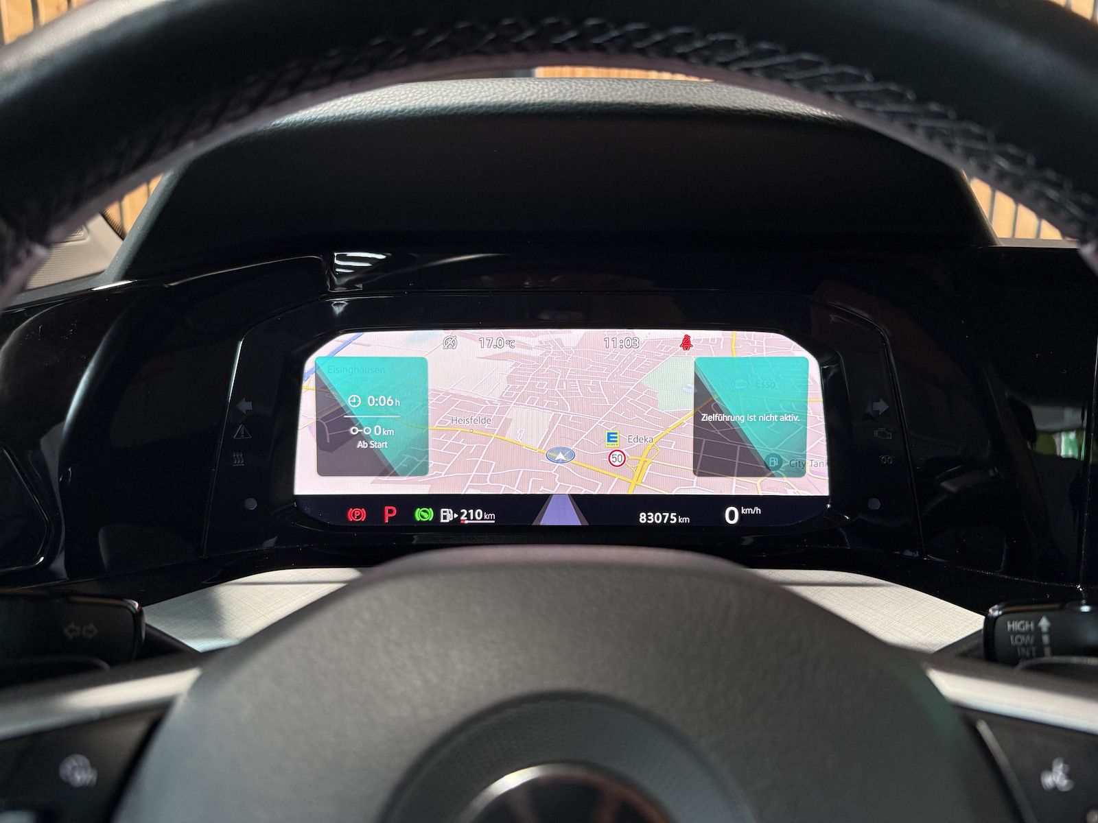 Fahrzeugabbildung Volkswagen Golf Variant 2,0 TDI DSG Life *Navi*LED*Virtual*