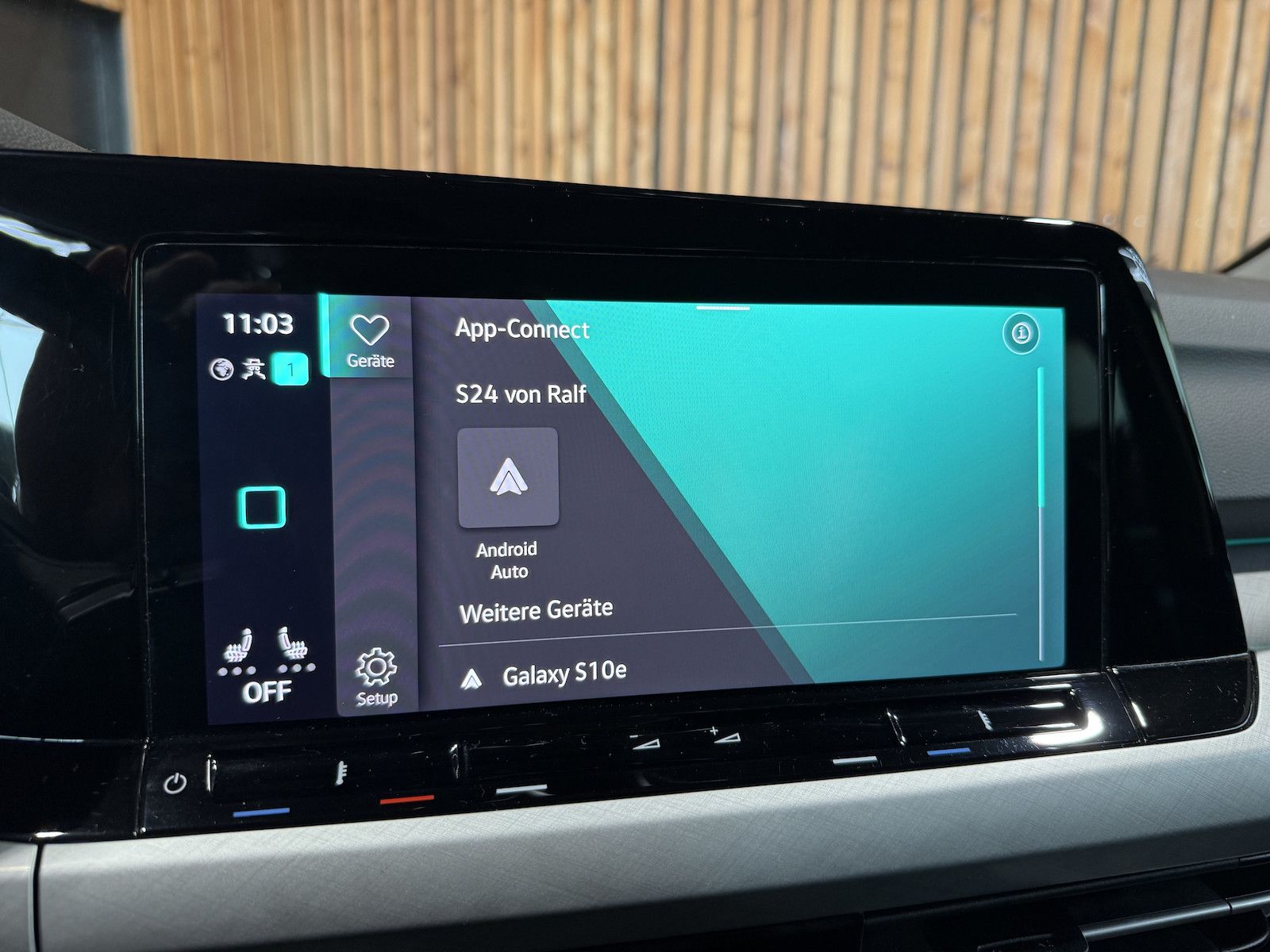 Fahrzeugabbildung Volkswagen Golf Variant 2,0 TDI DSG Life *Navi*LED*Virtual*