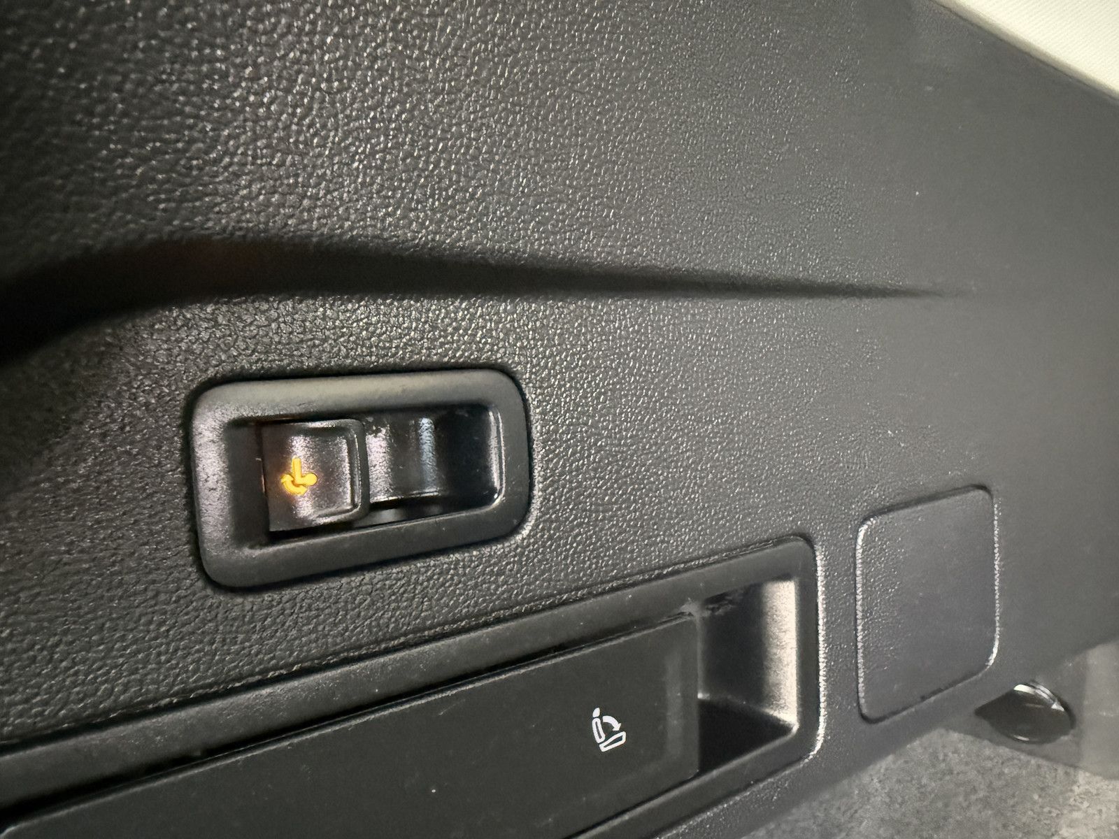 Fahrzeugabbildung Volkswagen Tiguan Allspace 2,0TDI 4M *Navi*AHK*Matrix*Head*