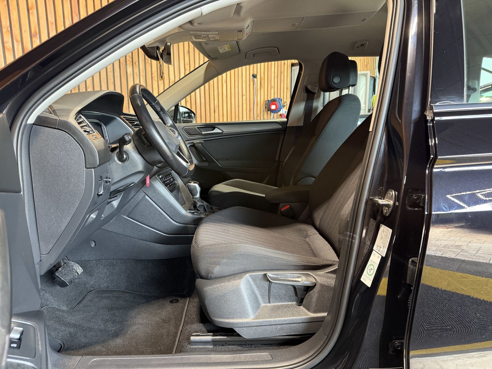 Fahrzeugabbildung Volkswagen Tiguan Allspace 2,0TDI 4M *Navi*AHK*Matrix*Head*