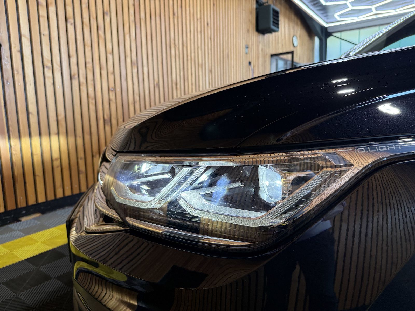 Fahrzeugabbildung Volkswagen Tiguan Allspace 2,0TDI 4M *Navi*AHK*Matrix*Head*