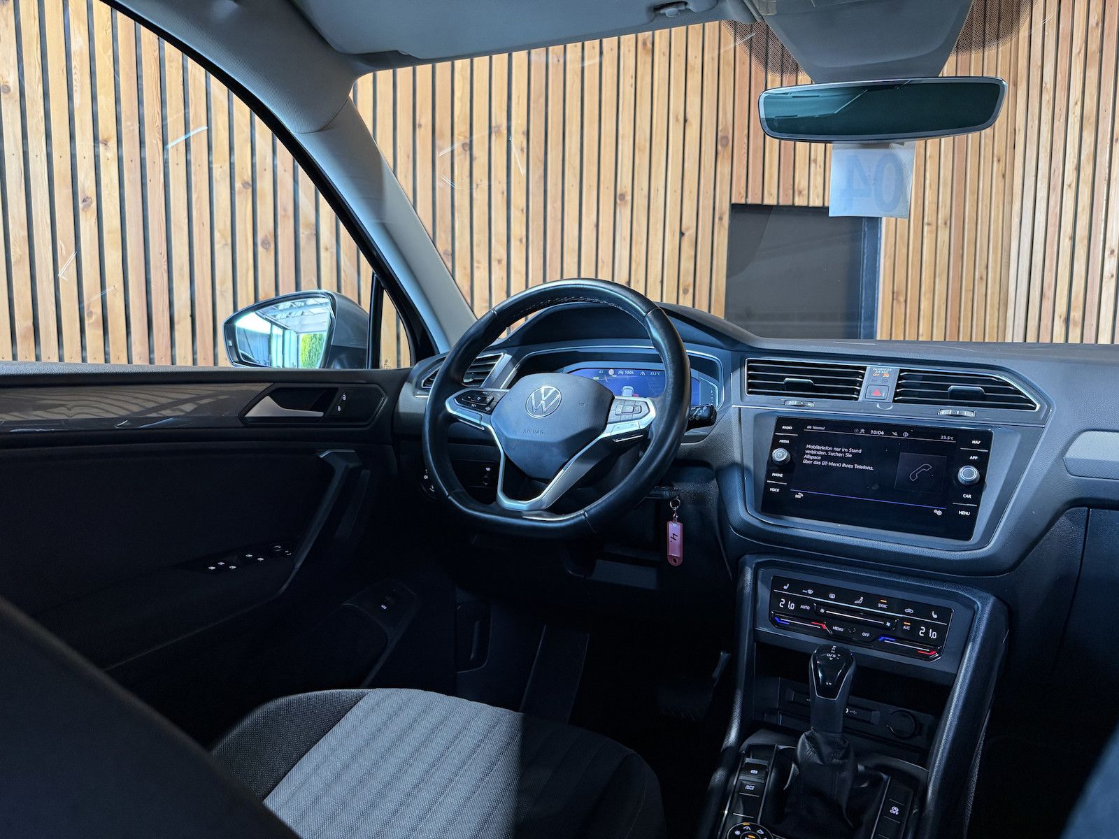 Fahrzeugabbildung Volkswagen Tiguan Allspace 2,0TDI 4M *Navi*AHK*Matrix*Head*