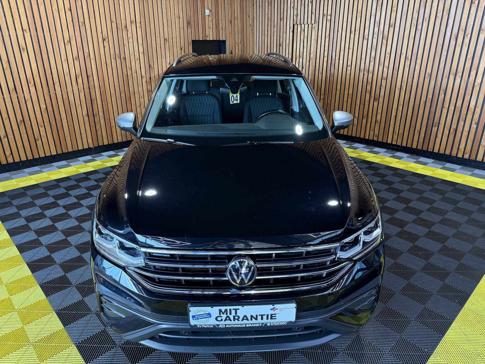 Fahrzeugabbildung Volkswagen Tiguan Allspace 2,0TDI 4M *Navi*AHK*Matrix*Head*