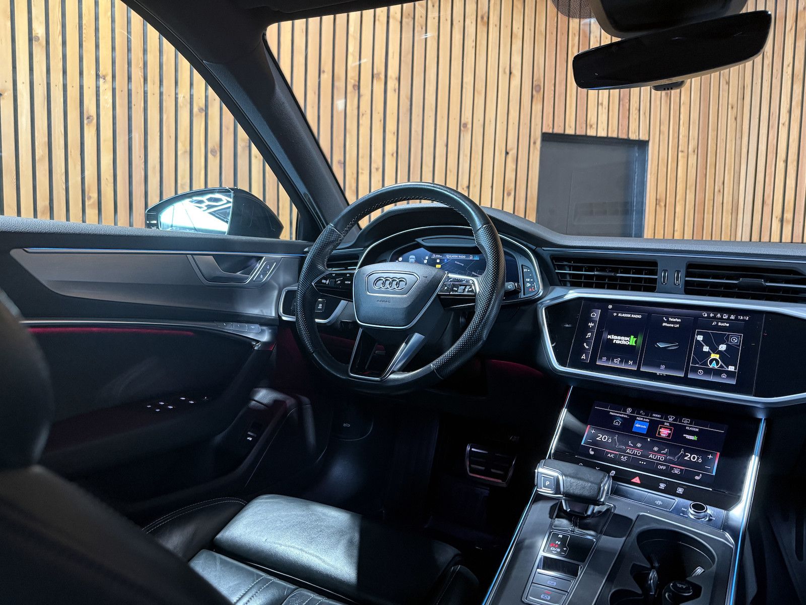 Fahrzeugabbildung Audi A6 Avant 45 TDI qu. S-Line *Navi*ACC*Head*Keyl.*