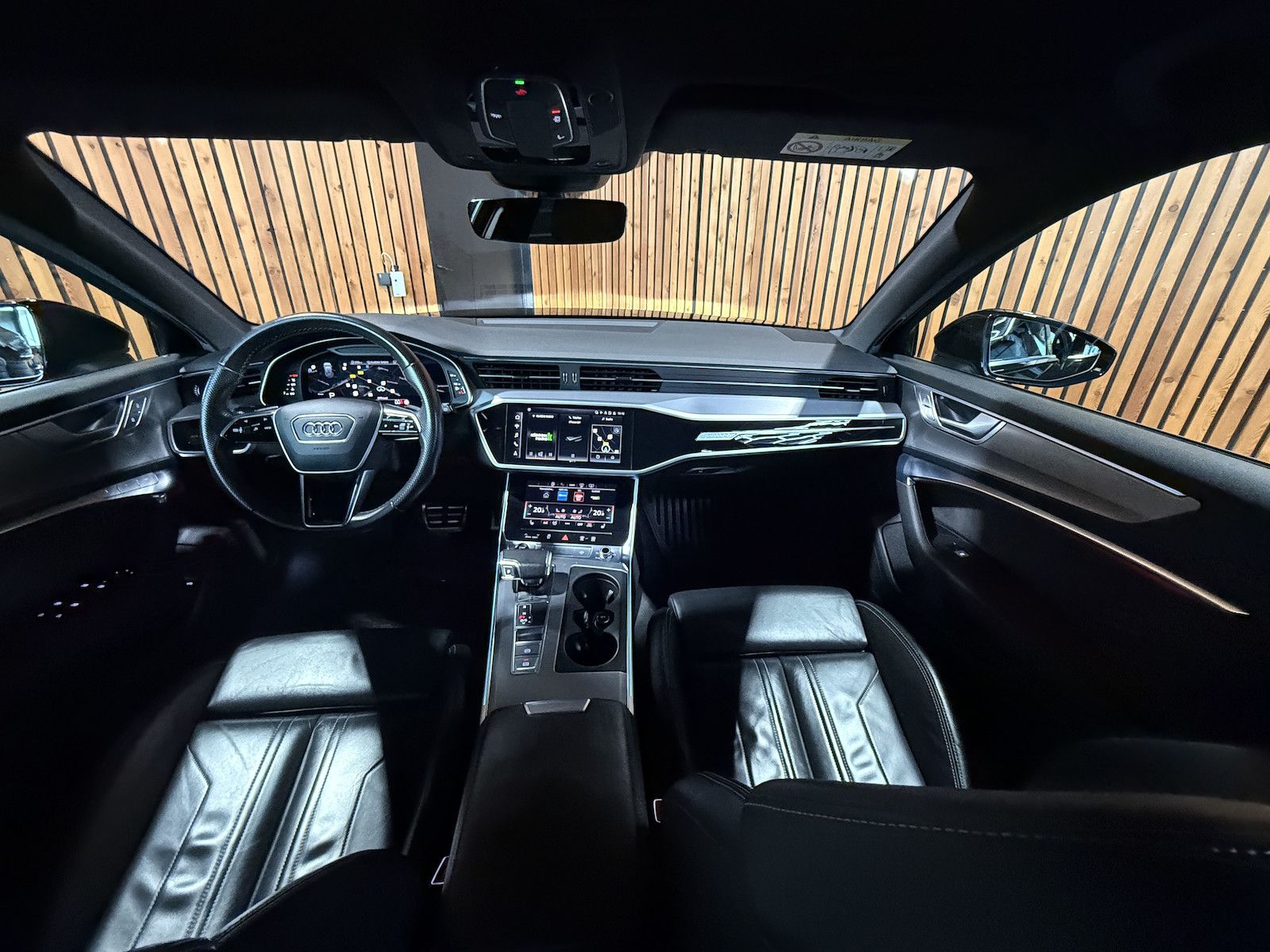 Fahrzeugabbildung Audi A6 Avant 45 TDI qu. S-Line *Navi*ACC*Head*Keyl.*