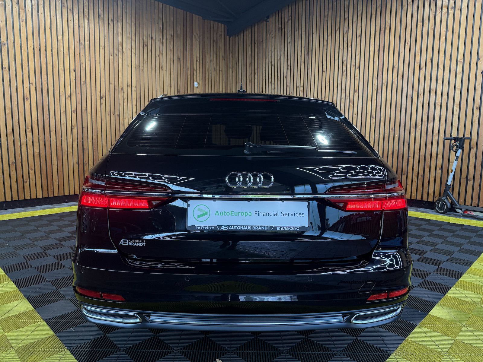 Fahrzeugabbildung Audi A6 Avant 45 TDI qu. S-Line *Navi*ACC*Head*Keyl.*