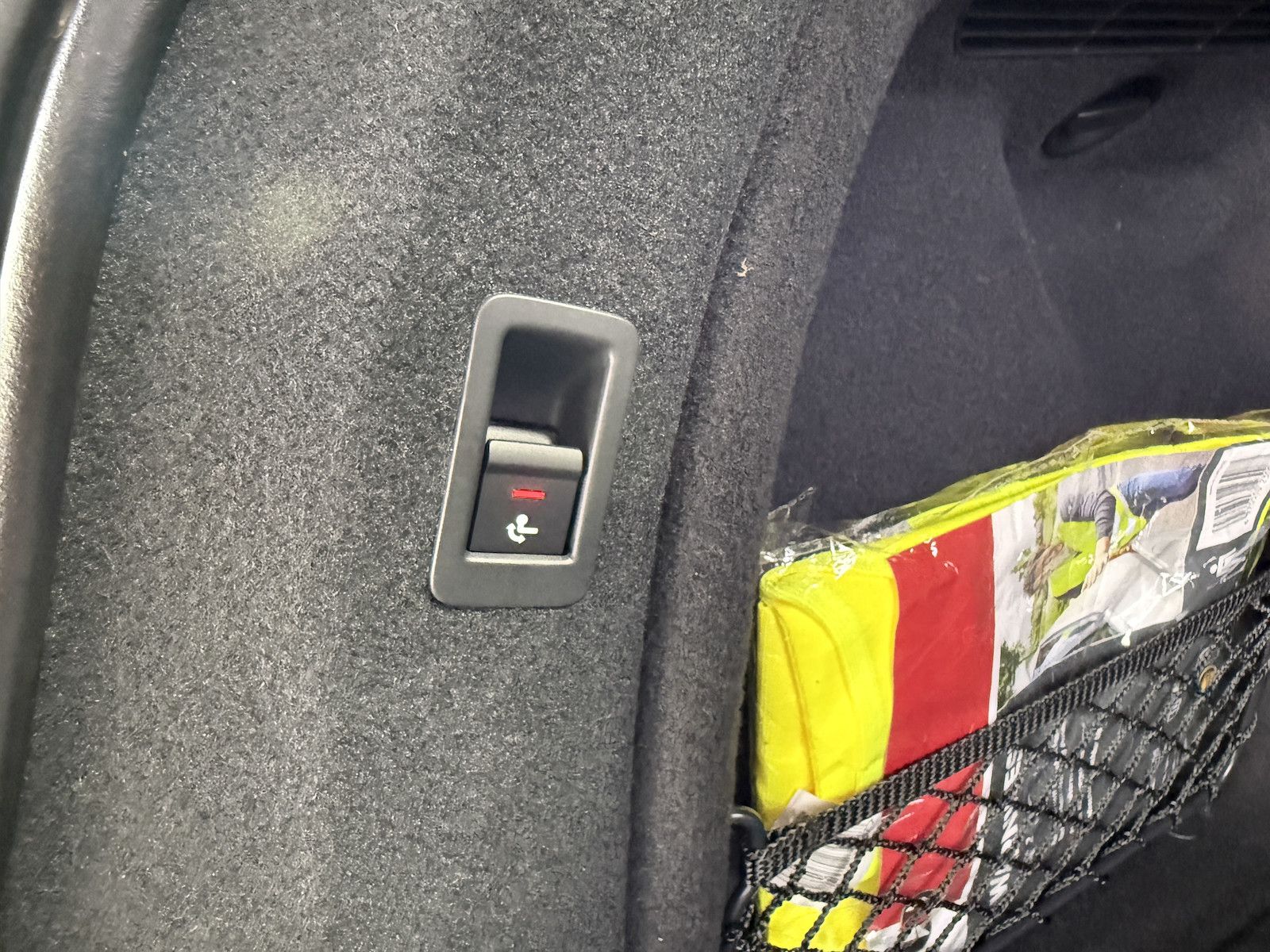 Fahrzeugabbildung Audi A4 Avant 2,0 TDI Aut. *Navi*Kam*Virtual*AHK*Keyl