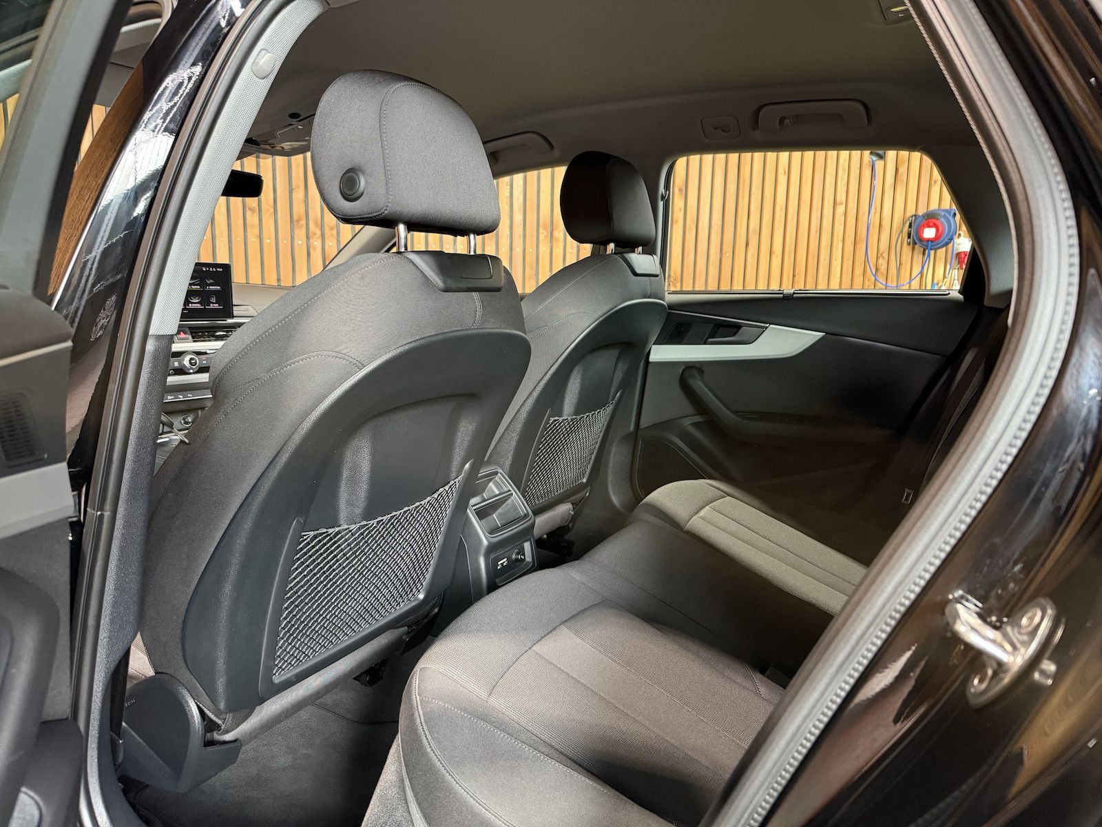 Fahrzeugabbildung Audi A4 Avant 2,0 TDI Aut. *Navi*Kam*Virtual*AHK*Keyl