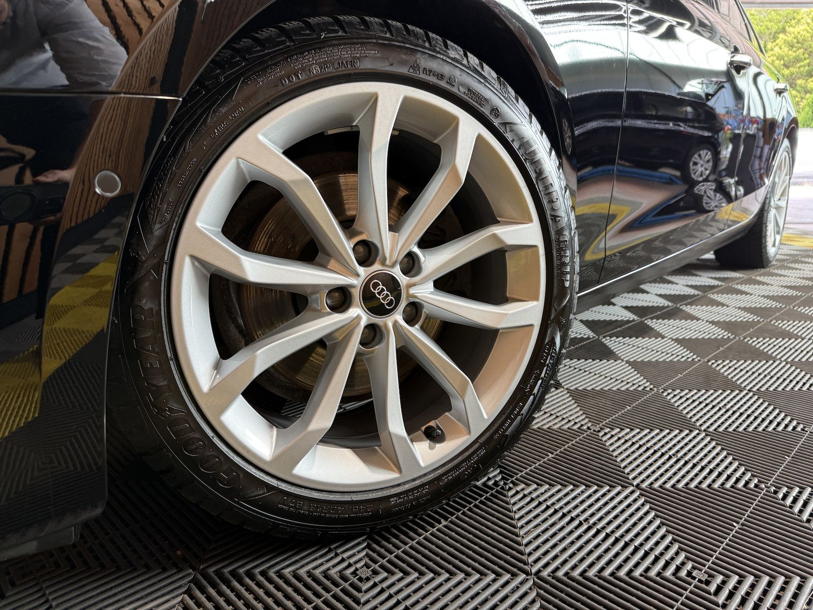 Fahrzeugabbildung Audi A4 Avant 2,0 TDI Aut. *Navi*Kam*Virtual*AHK*Keyl
