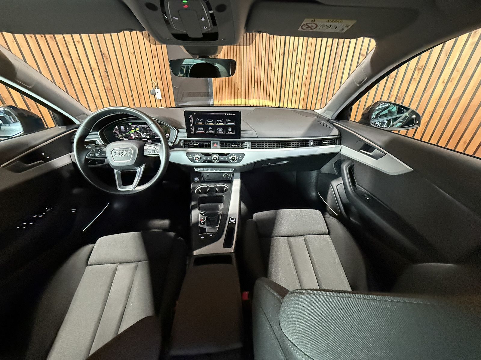 Fahrzeugabbildung Audi A4 Avant 2,0 TDI Aut. *Navi*Kam*Virtual*AHK*Keyl