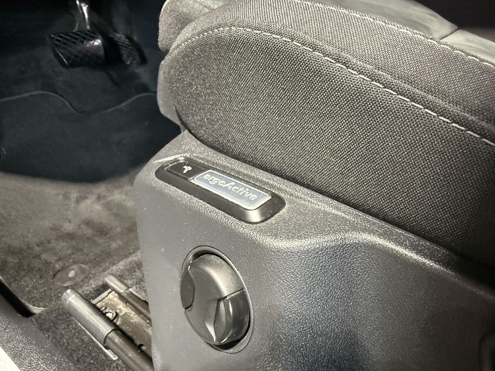 Fahrzeugabbildung Volkswagen Tiguan Allspace 2,0 TDI Navi*AHK*Matrix*Pano*360