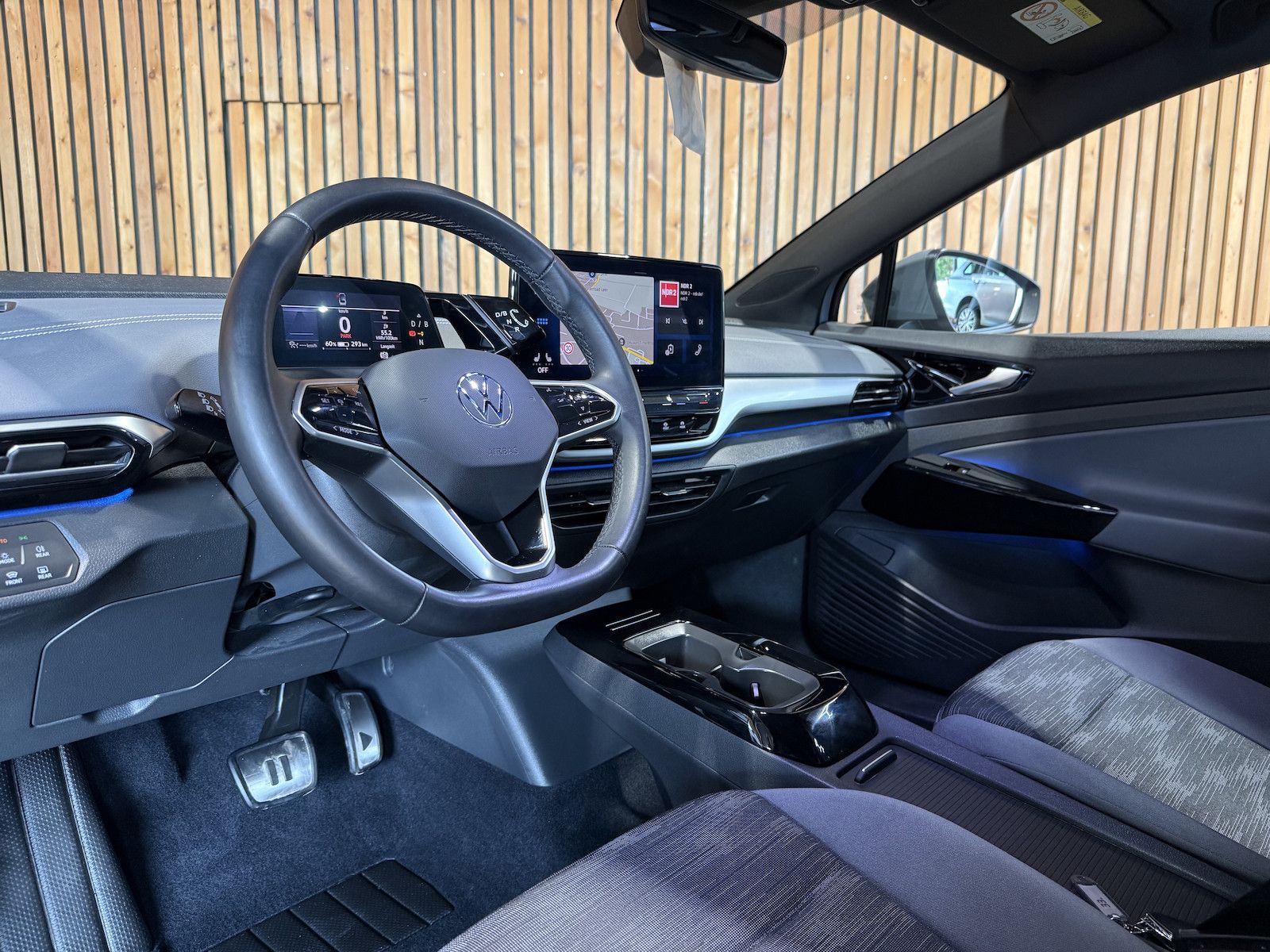 Fahrzeugabbildung Volkswagen ID.5 Pro *Navi*AHK*ACC*Matrix*Kam*Keyless*