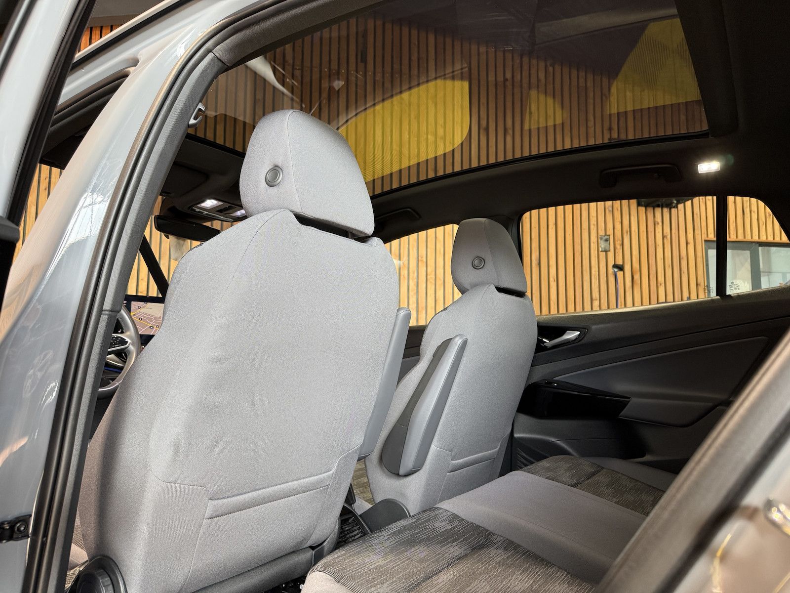 Fahrzeugabbildung Volkswagen ID.5 Pro *Navi*AHK*ACC*Matrix*Kam*Keyless*