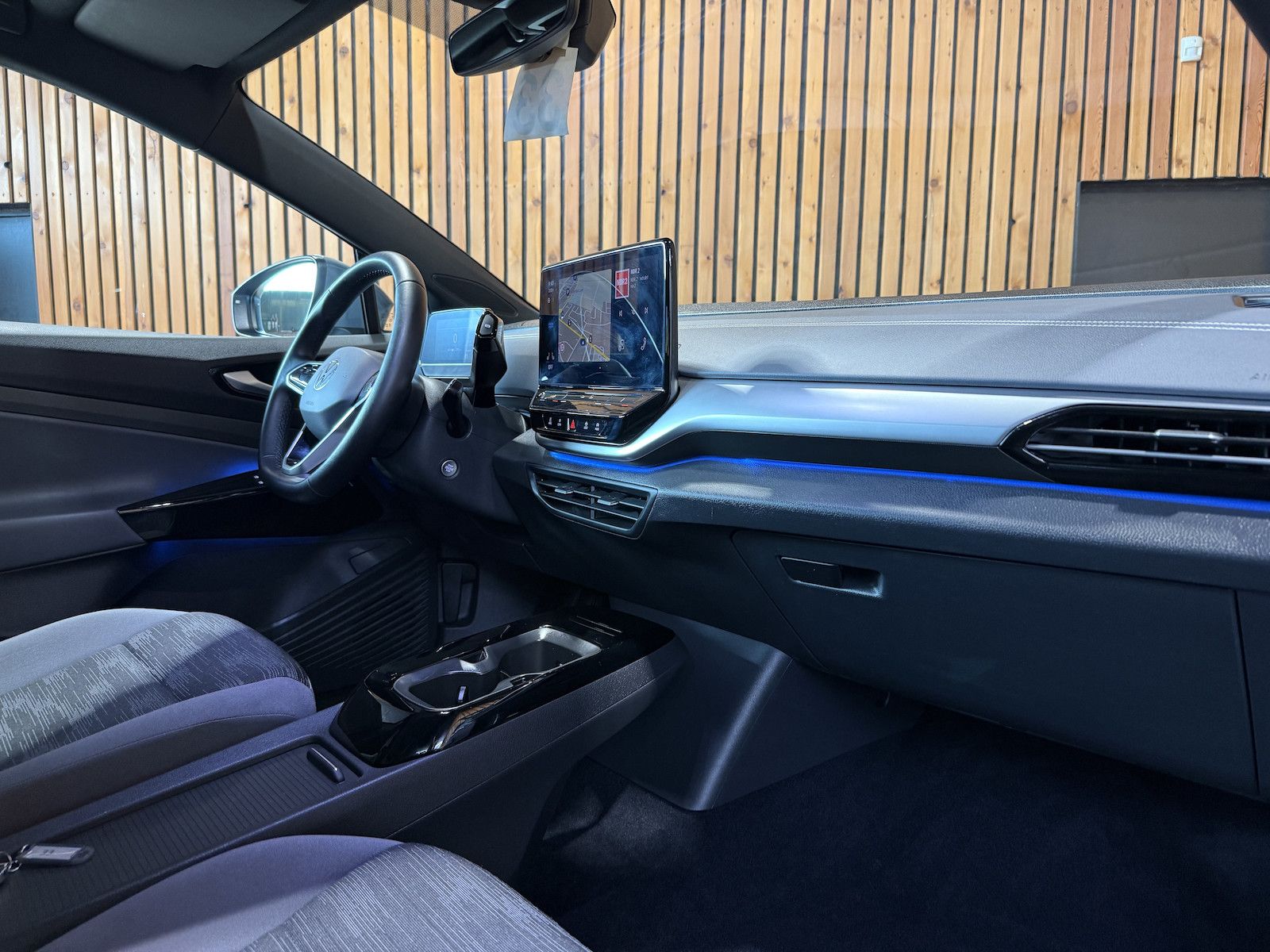 Fahrzeugabbildung Volkswagen ID.5 Pro *Navi*AHK*ACC*Matrix*Kam*Keyless*