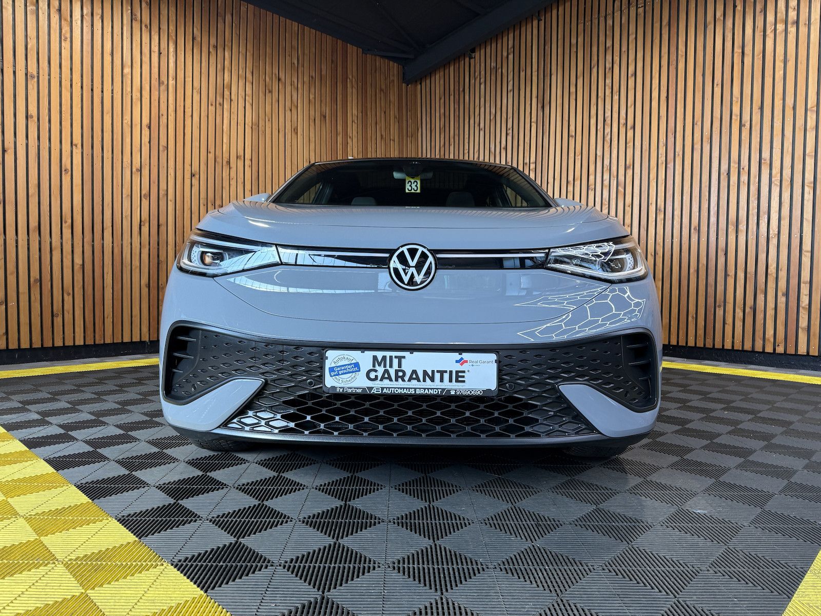 Fahrzeugabbildung Volkswagen ID.5 Pro *Navi*AHK*ACC*Matrix*Kam*Keyless*