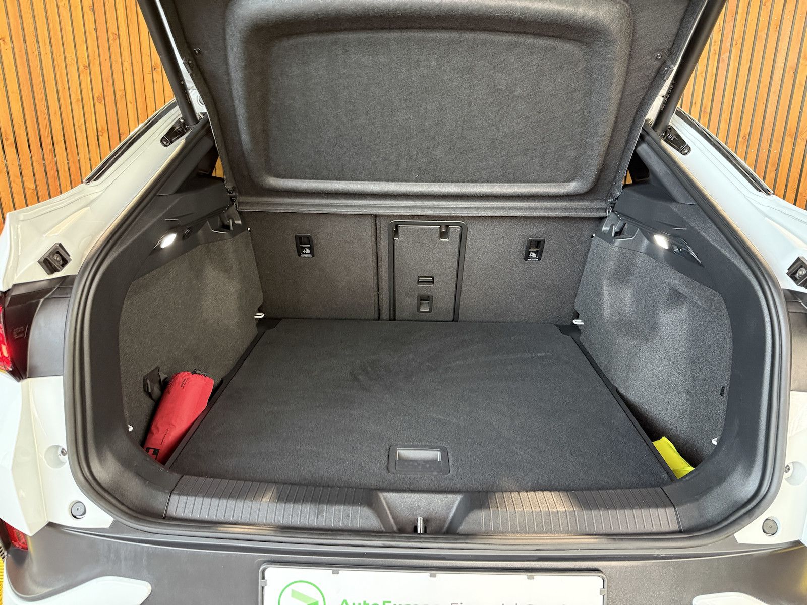 Fahrzeugabbildung Volkswagen ID.5 Pro Performance Navi*AHK*ACC*Matrix*KamKeyl