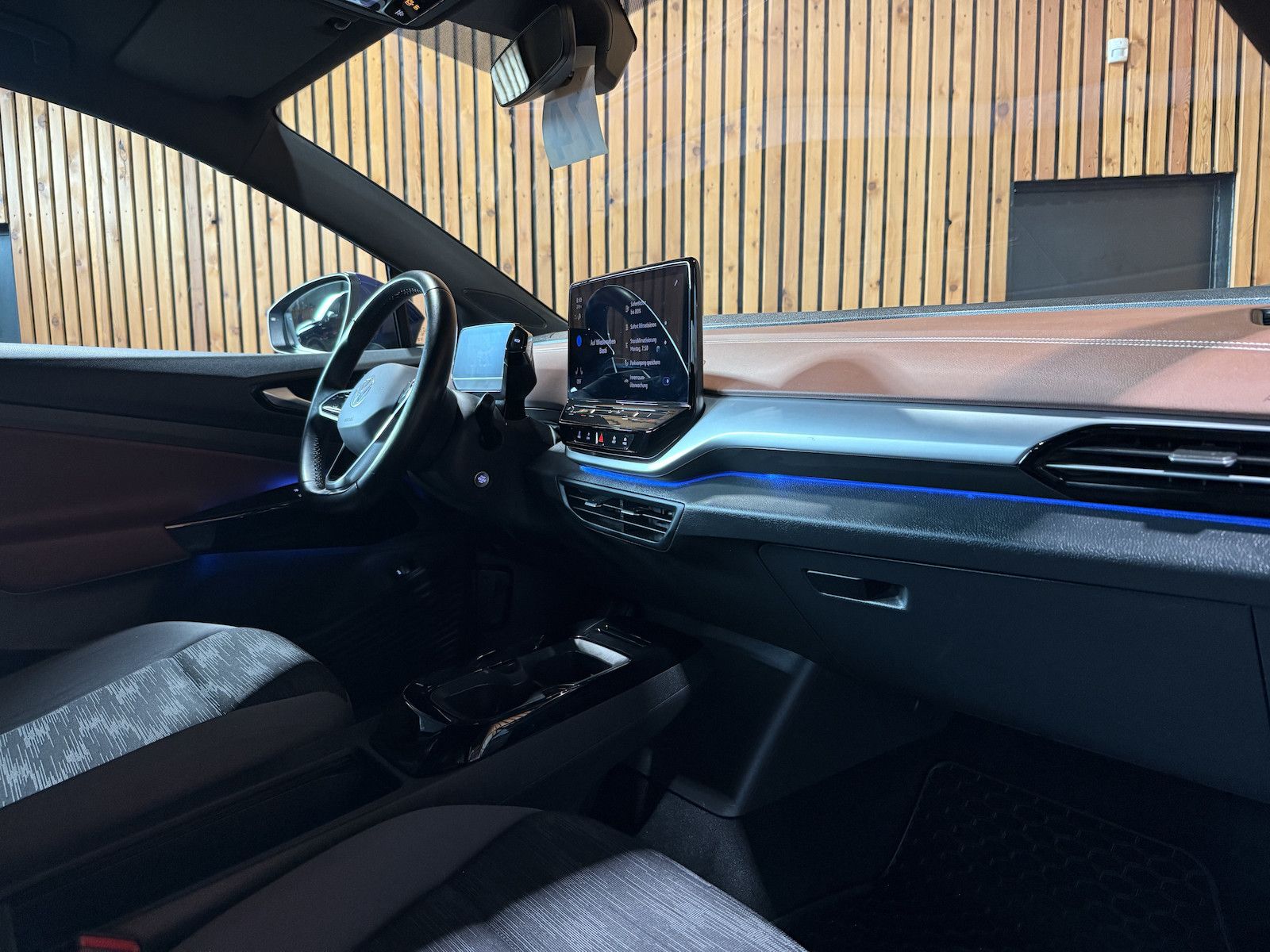 Fahrzeugabbildung Volkswagen ID.5 Pro Performane Navi*AHK*ACC*LED*Kam*Keyless