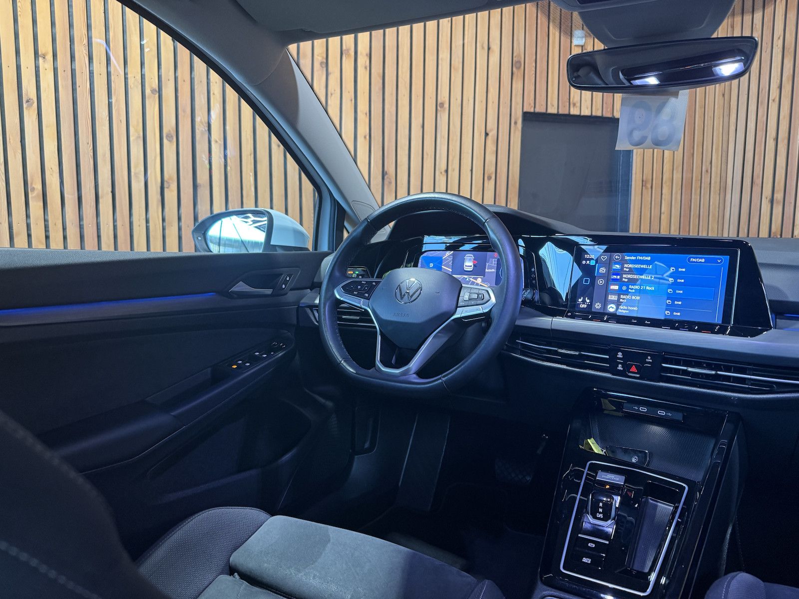 Fahrzeugabbildung Volkswagen Golf 2,0 TSI Style DSG *Navi*Kam*el.Sitz*LED*ACC