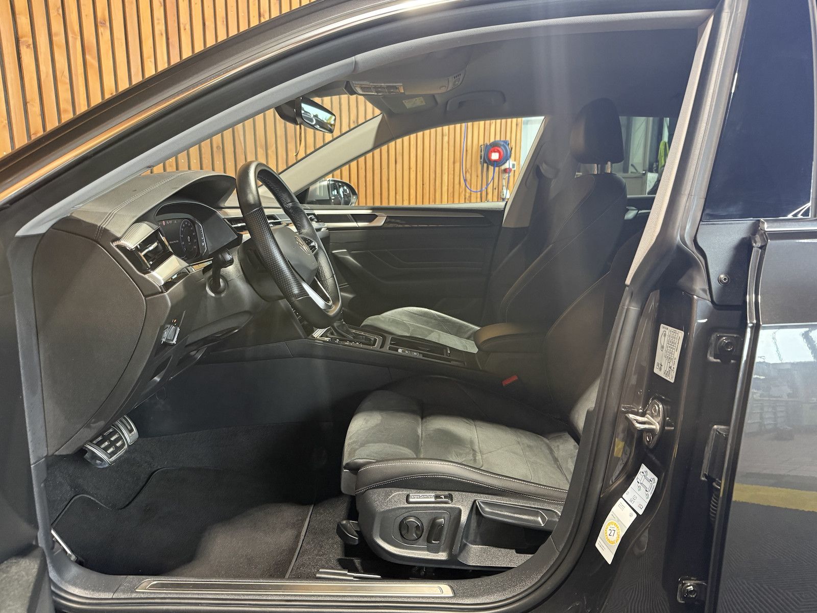 Fahrzeugabbildung Volkswagen Arteon SB. TDI *Navi*Virtual*Kam*AHK*StanHz*Keyl