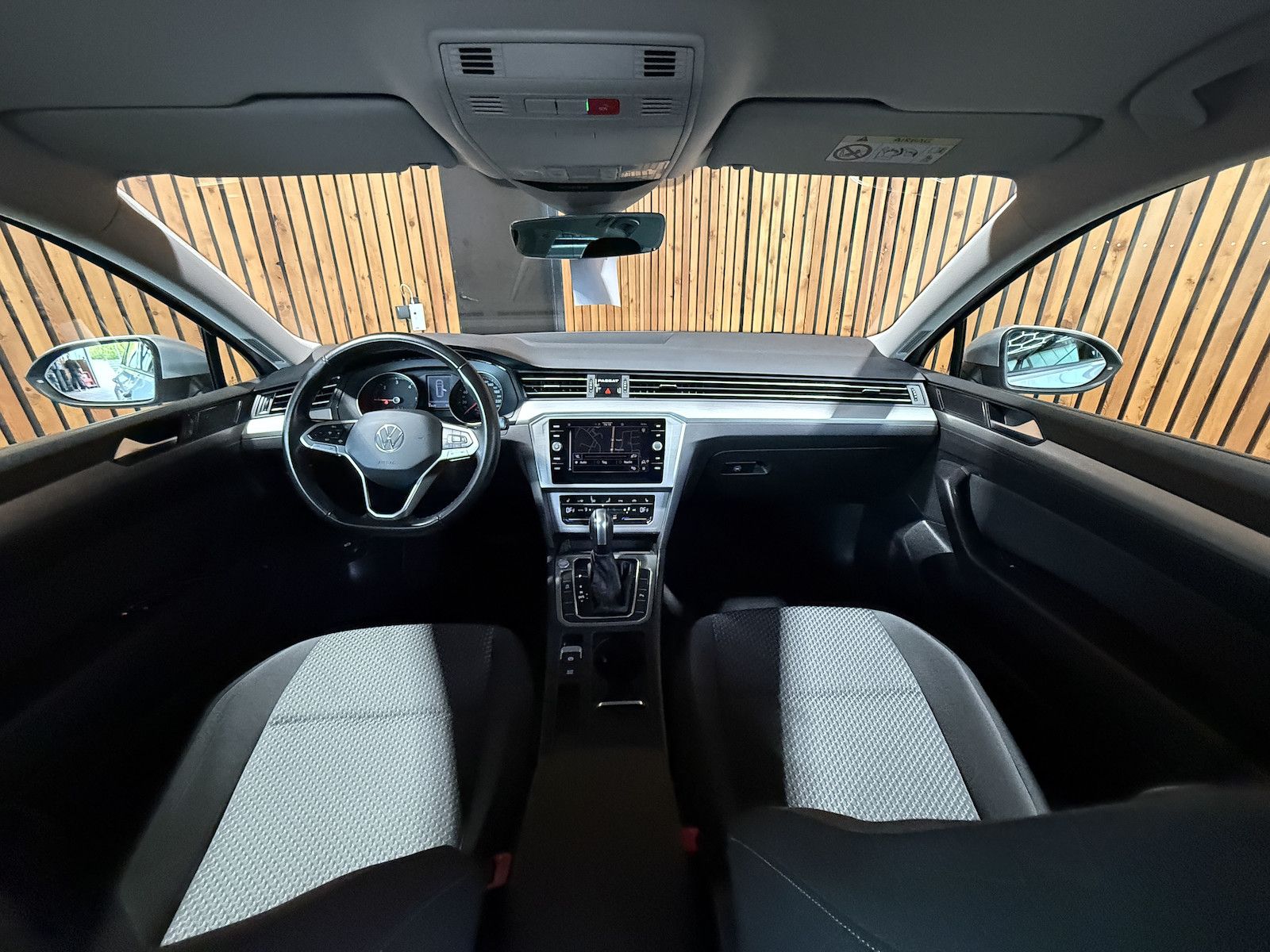 Fahrzeugabbildung Volkswagen Passat Variant 2,0 TDI DSG *Navi*LED*Kam*ACC*AHK