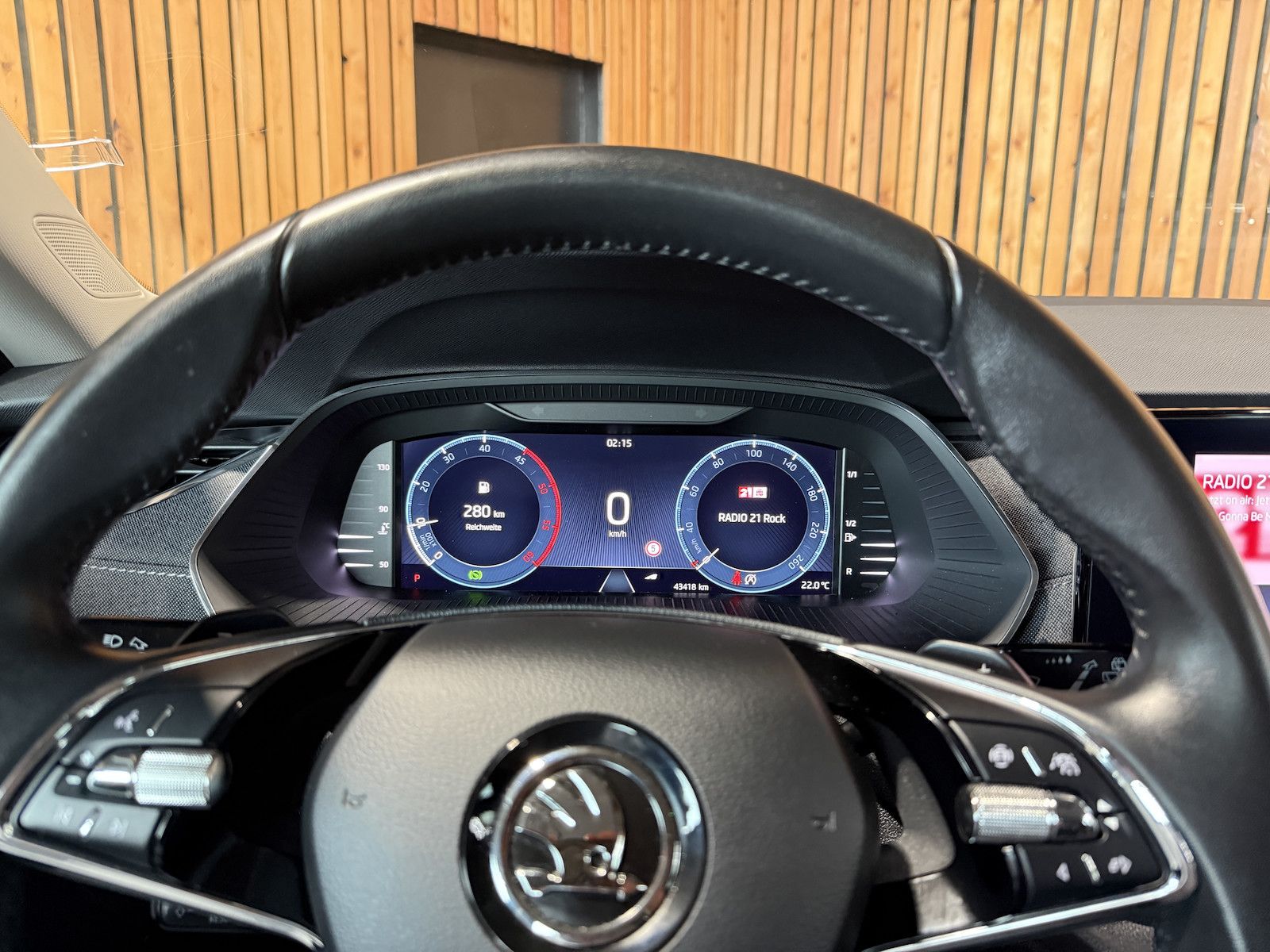 Fahrzeugabbildung SKODA Octavia Combi 2,0TDI Style DSG Navi*LED*Head*AHK