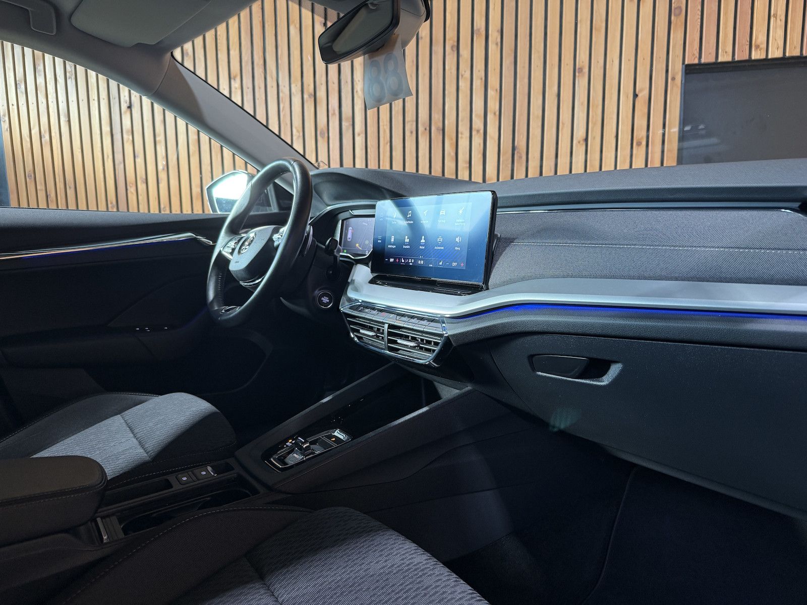 Fahrzeugabbildung SKODA Octavia Combi 2,0TDI Style DSG Navi*LED*Head*AHK