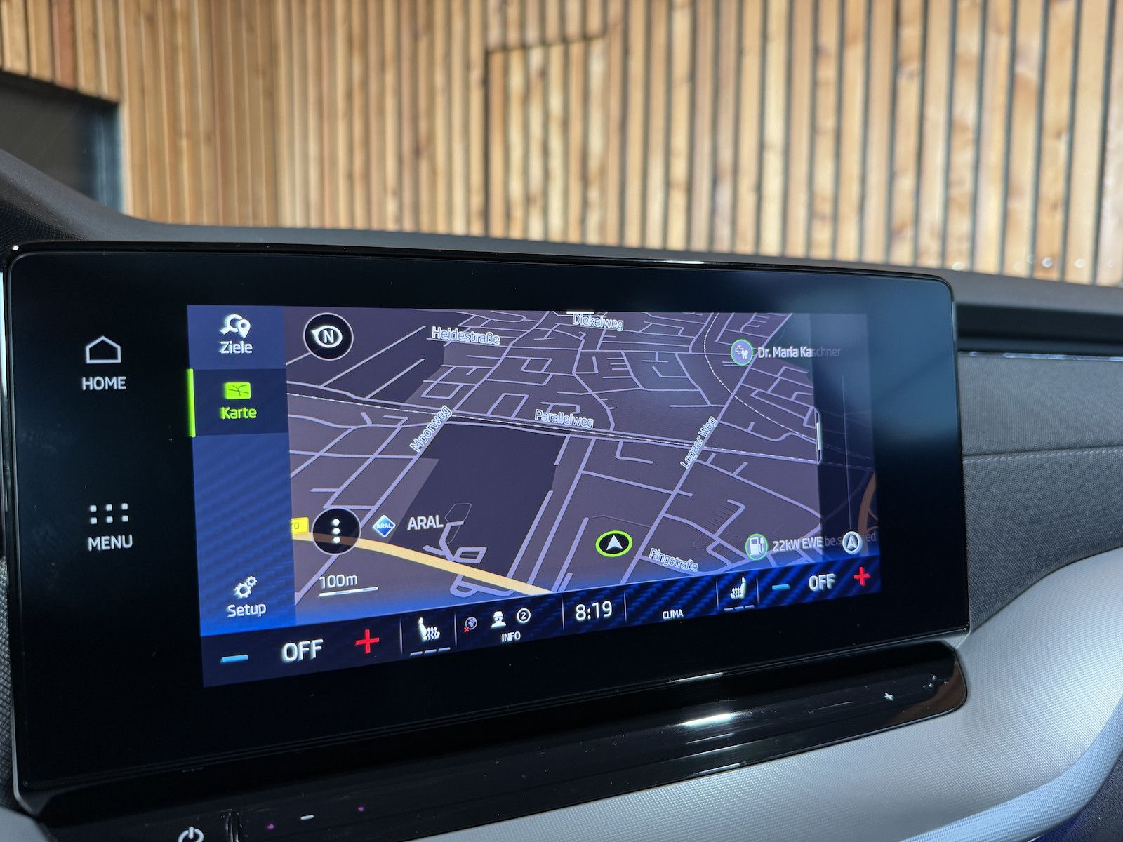 Fahrzeugabbildung SKODA Octavia Combi 2,0TDI Style DSG Navi*LED*Head*AHK