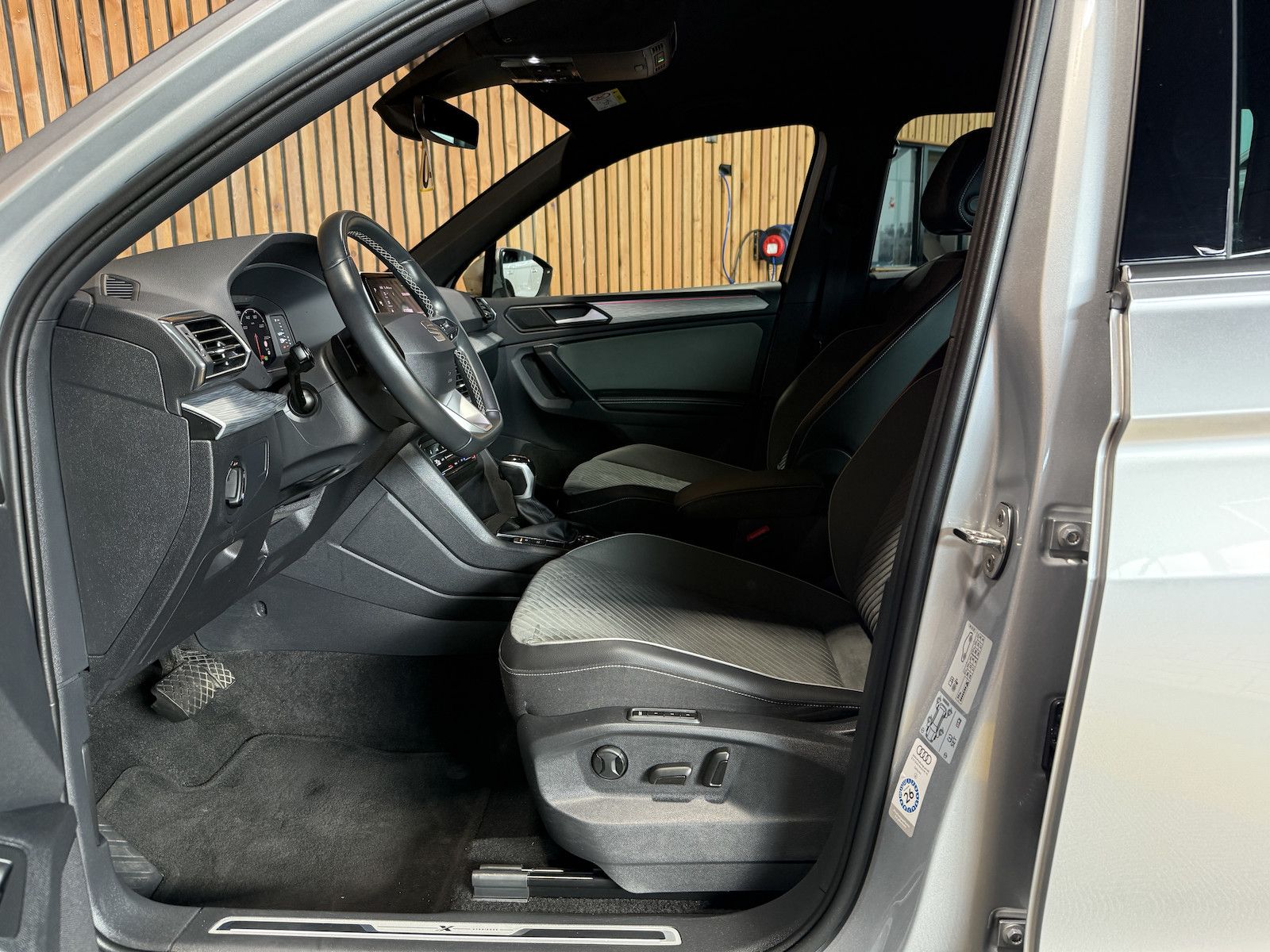 Fahrzeugabbildung SEAT Tarraco e-Hybrid Xperience DSG *Navi*LED*Kam*AHK