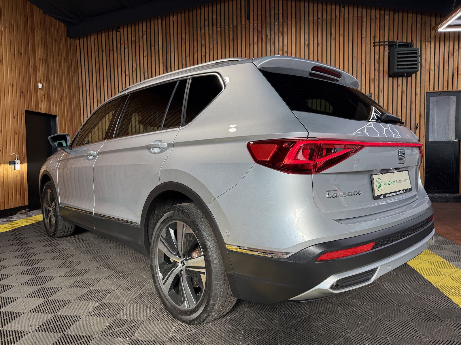 Fahrzeugabbildung SEAT Tarraco e-Hybrid Xperience DSG *Navi*LED*Kam*AHK