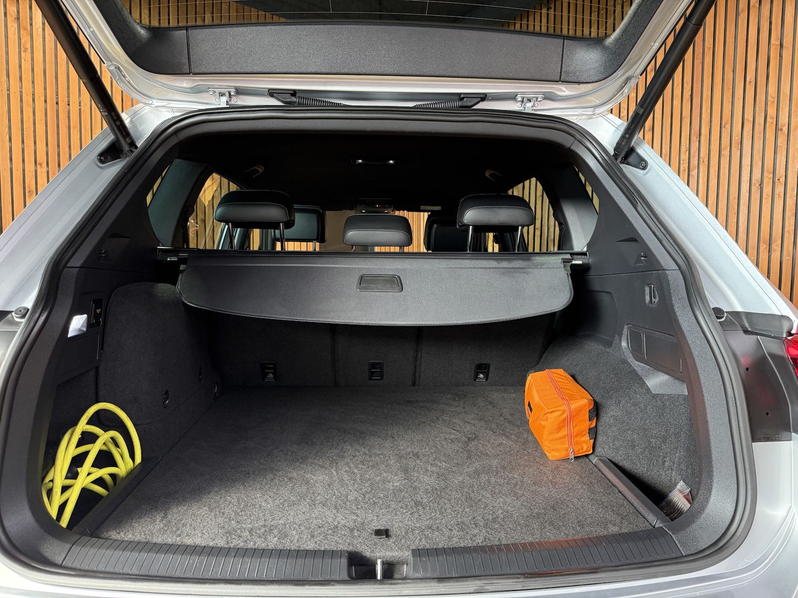 Fahrzeugabbildung SEAT Tarraco e-Hybrid Xperience DSG *Navi*LED*Kam*AHK