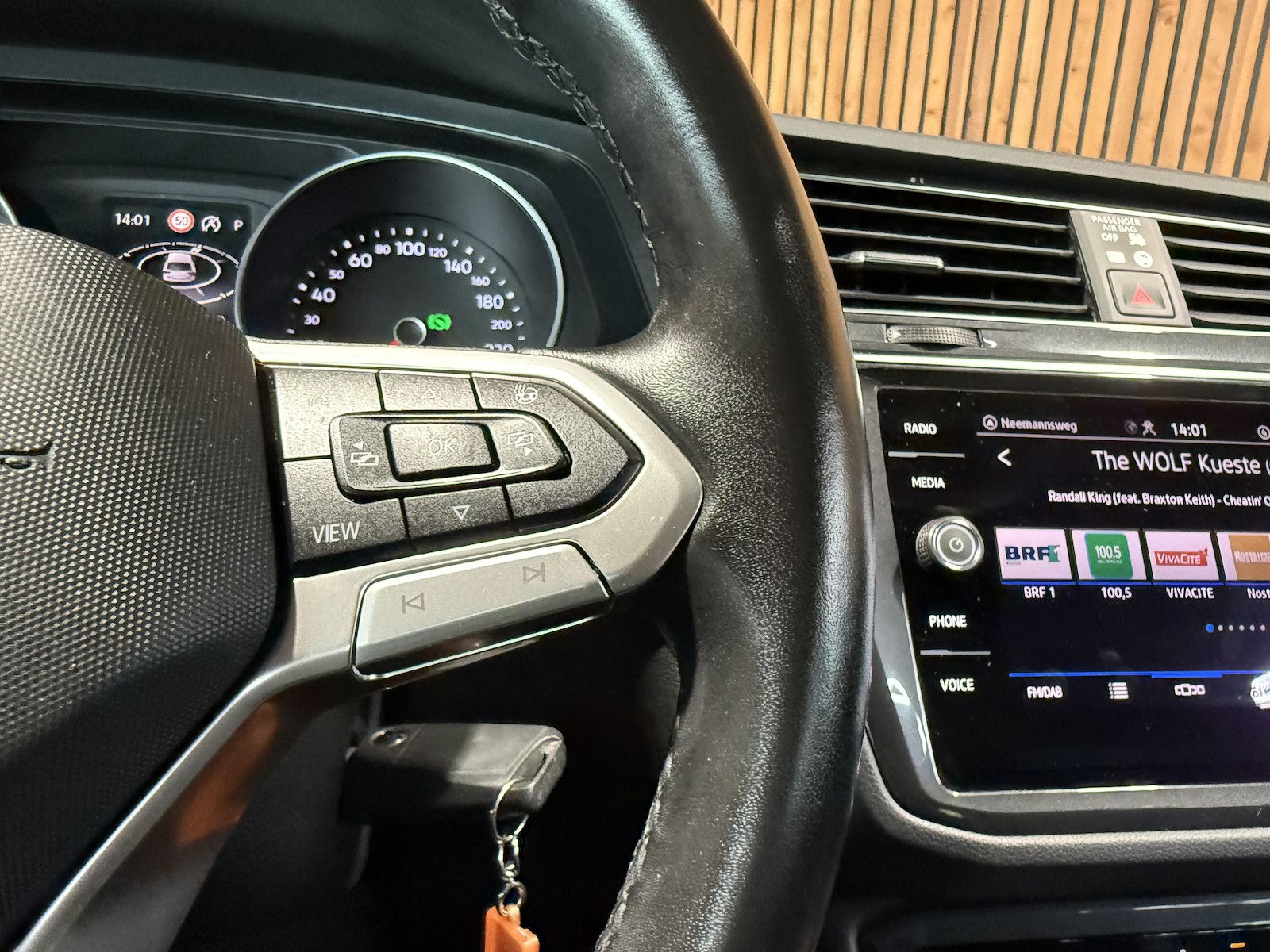Fahrzeugabbildung Volkswagen Tiguan 2,0 TDI Life DSG *Navi*ACC*AHK*App*LED*