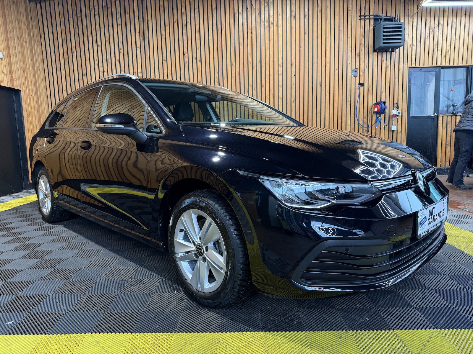 Fahrzeugabbildung Volkswagen Golf Variant 2,0 TDI Life DSG *Navi*LED*Kam*AHK*
