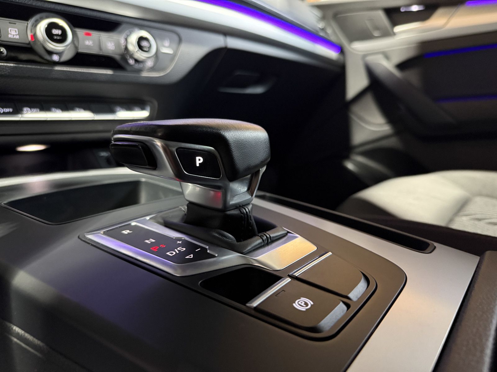 Fahrzeugabbildung Audi Q5 2,0 TDI S tronic *Navi*AHK*ACC*Virtual*20´Alu