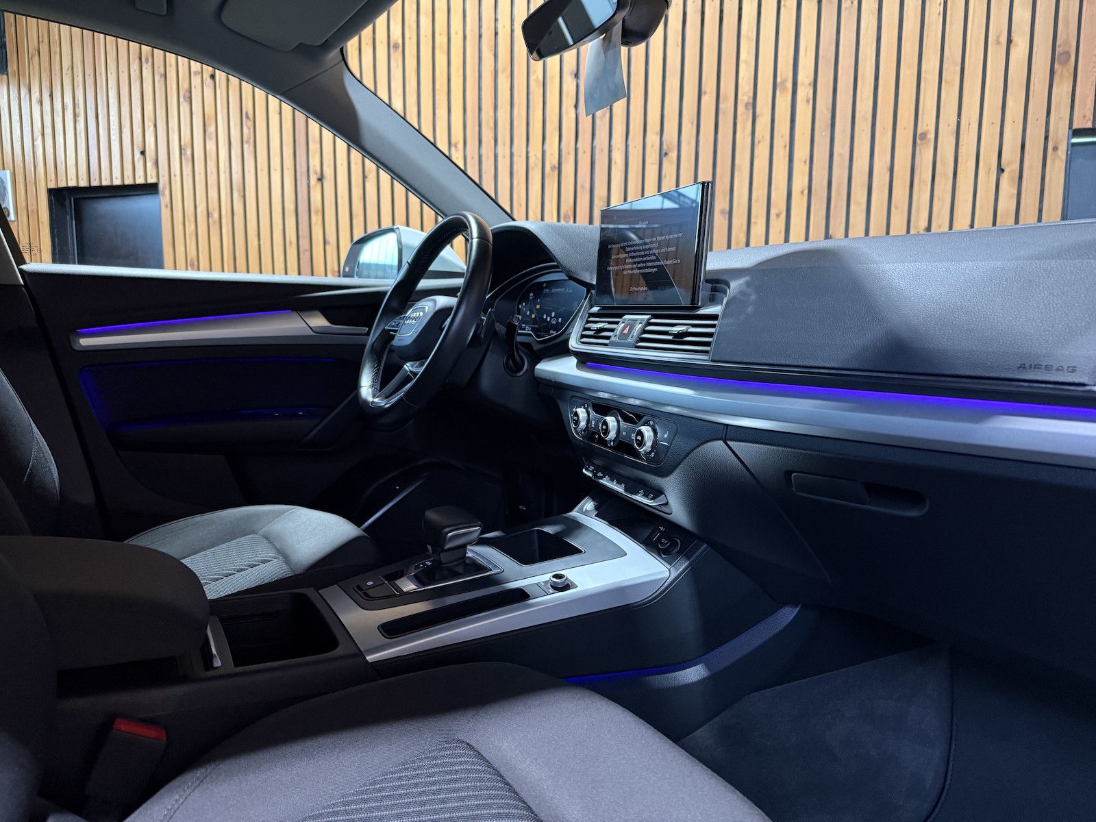 Fahrzeugabbildung Audi Q5 2,0 TDI S tronic *Navi*AHK*ACC*Virtual*20´Alu